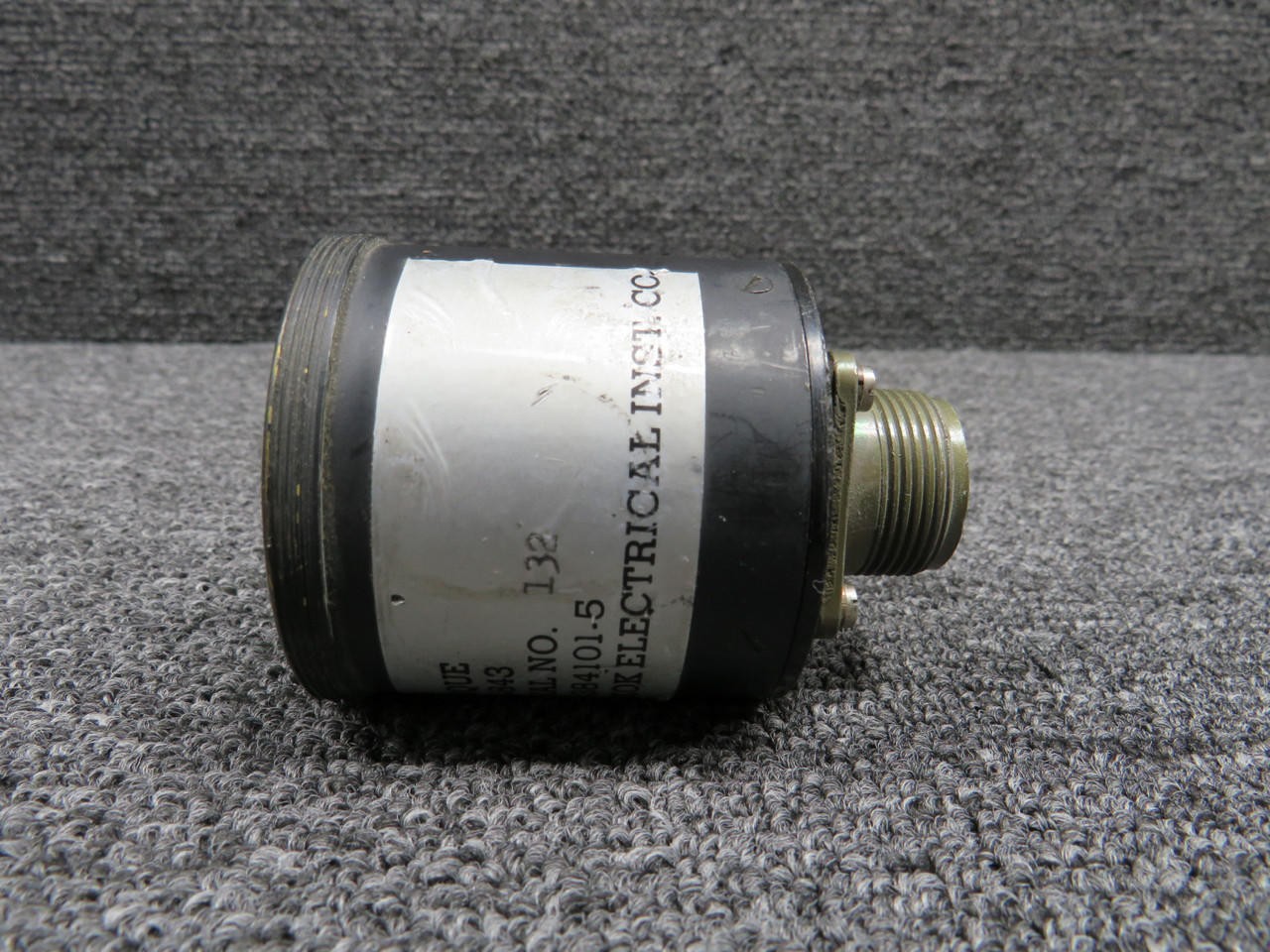 562-843 Hickok Torque Indicator (Worn Paint on Needle and Worn Face)