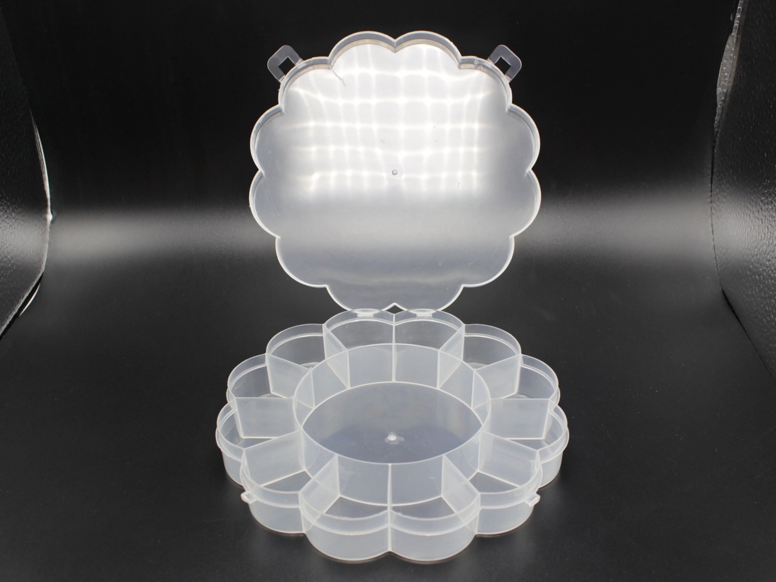Clear Plastic Flower Box Case 13 compartments Beads Display Storage Container