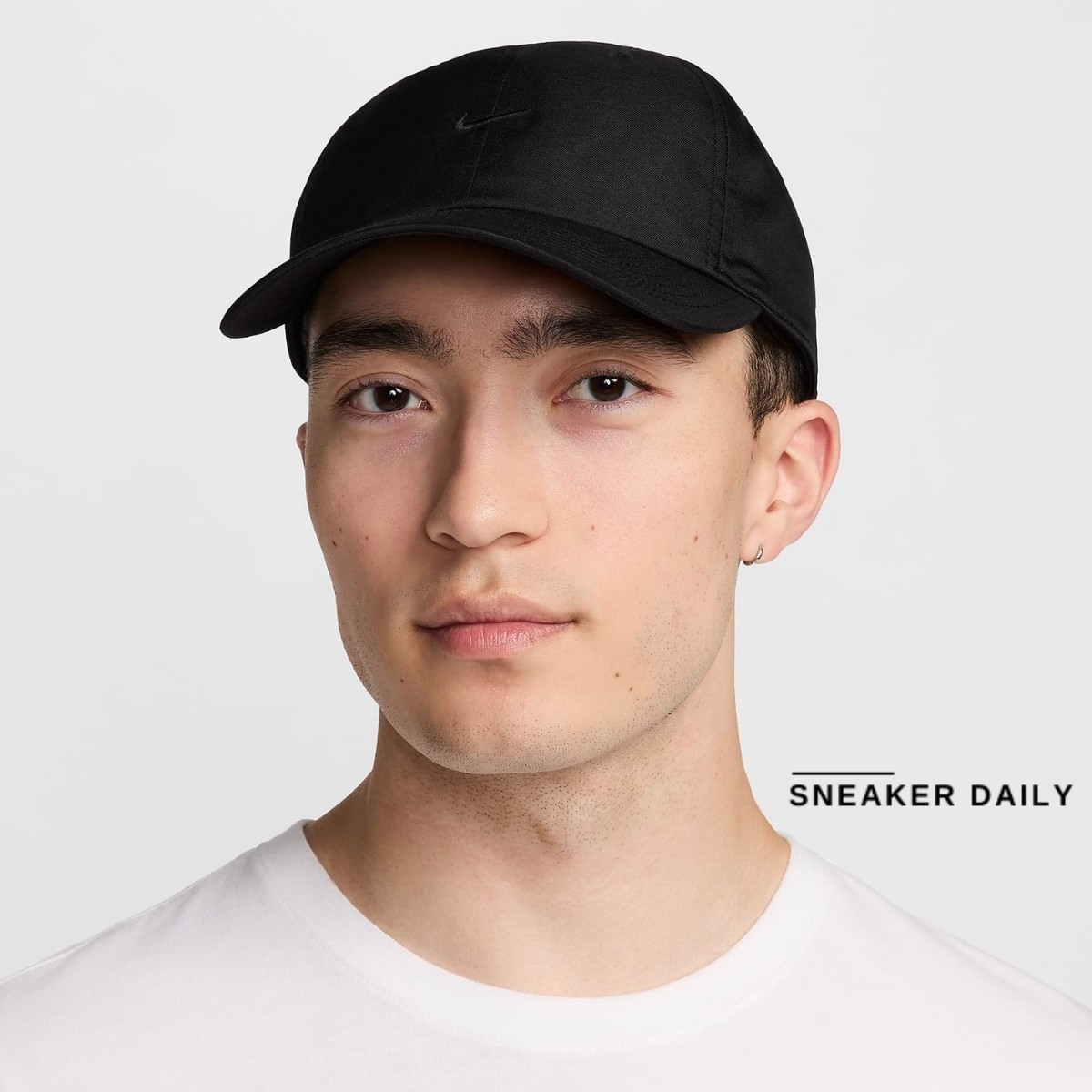 Nike Dri Fit Club Cap Green Swoosh Strapback Unisex Size S/M HF5045 010 SAMPLE