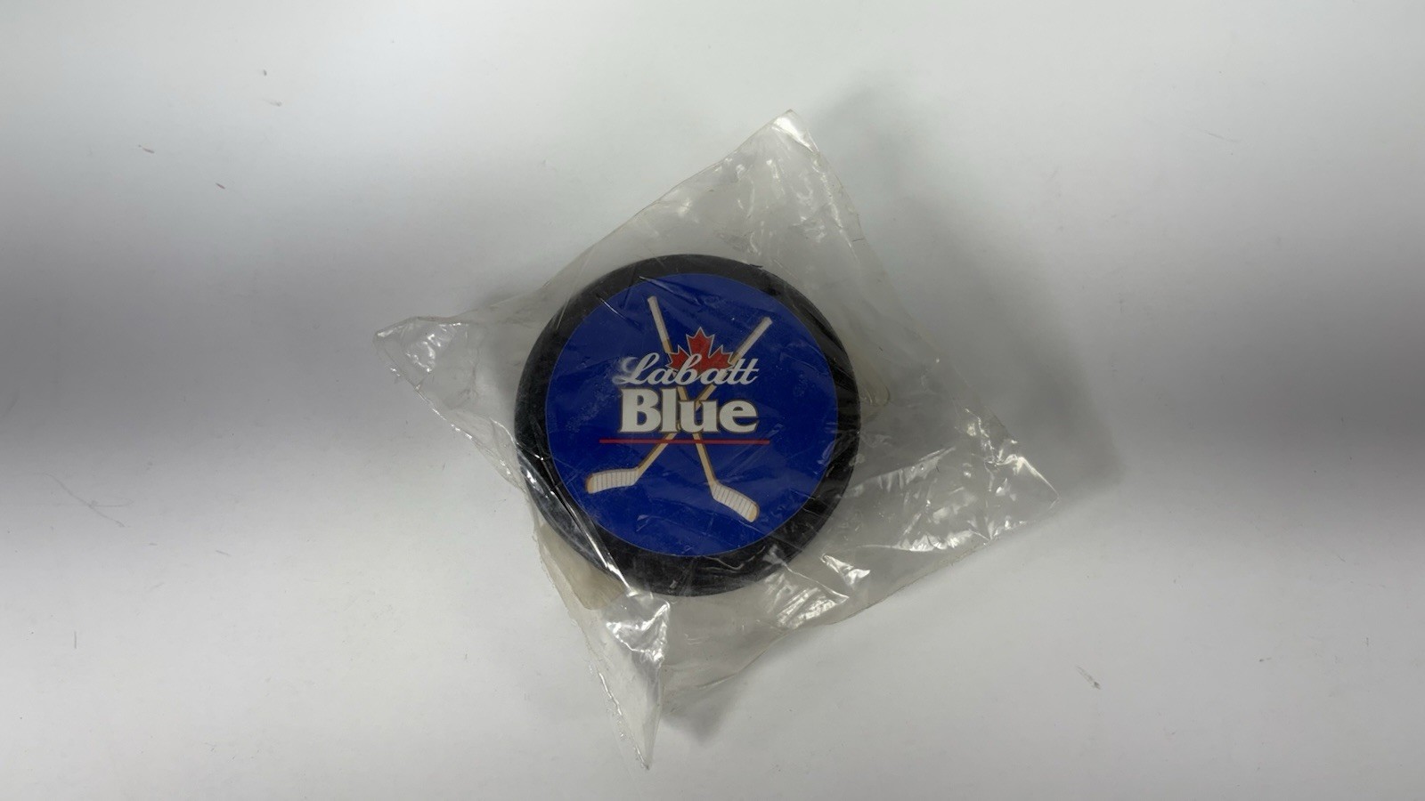 Labatt Blue Hockey Puck - NEW SEALED - Vintage Beer Promo Advertising - P99071B