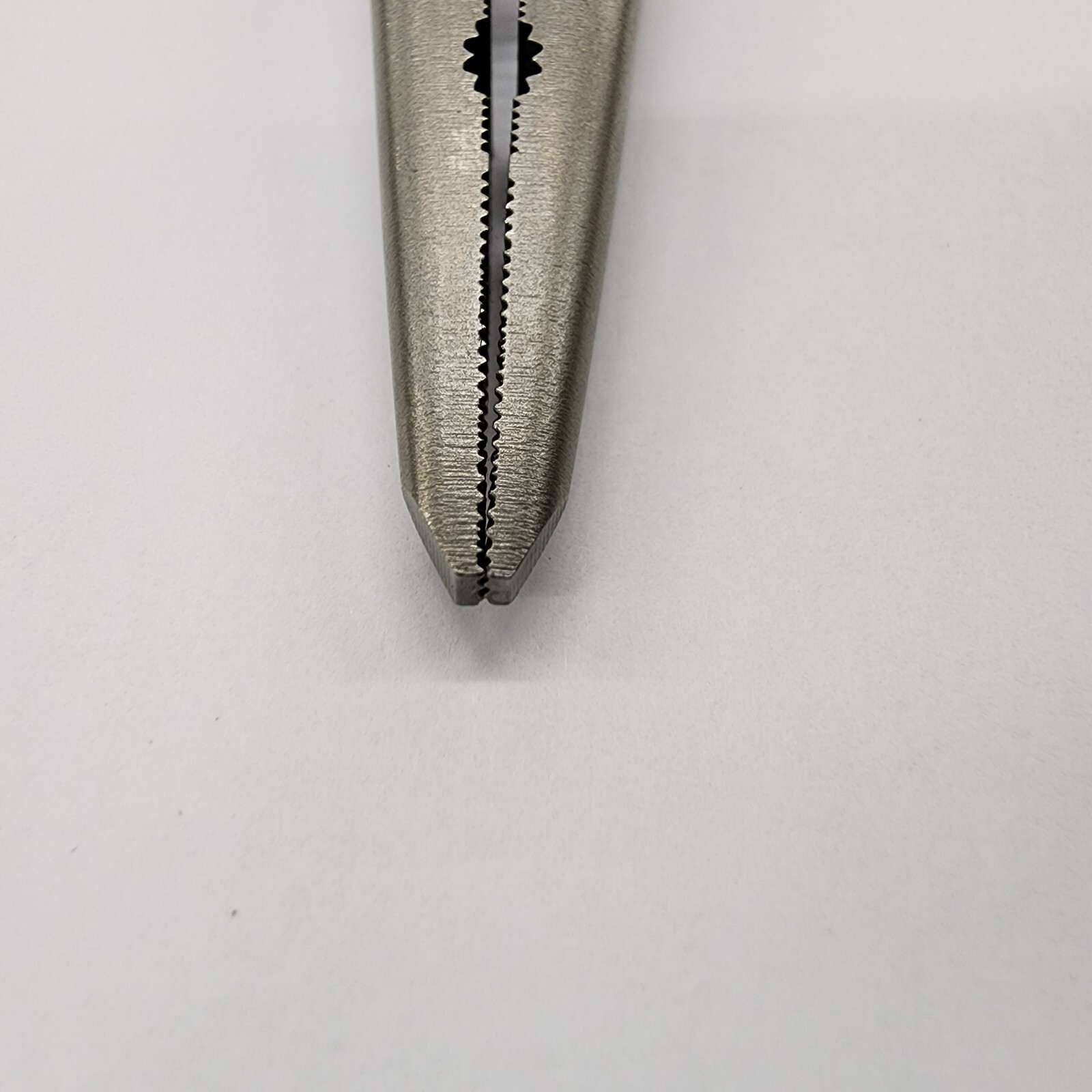 Snap-on Tools USA 9" ORANGE Needle Nose Pliers w/Cutter & Side Fastener 196ANCF