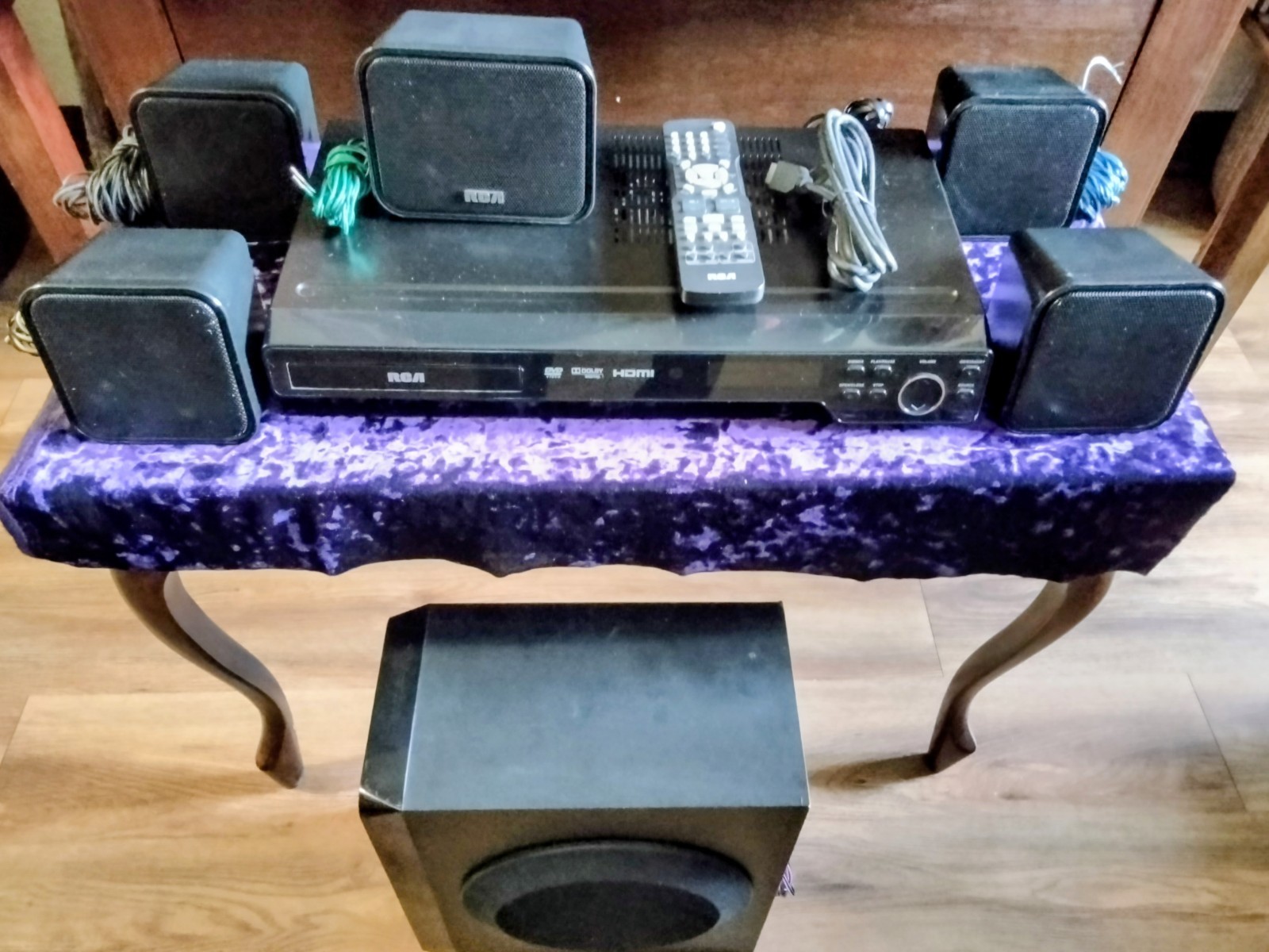 RCA DVD Home Theater Sys RTD325H w HDMI cable, Remote, Subwoofer, and 5 Speakers