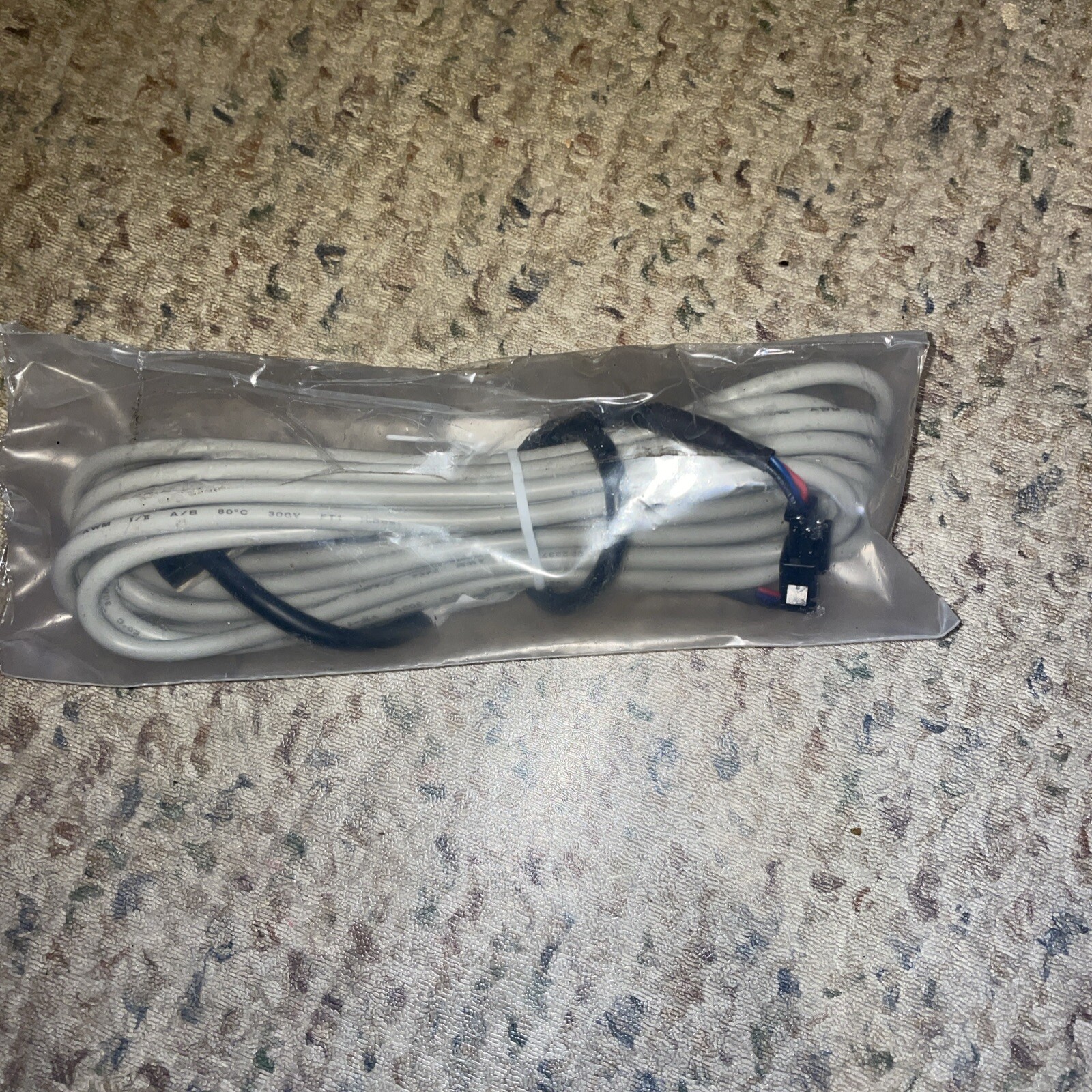 Vertiv Corporation 556155 - *Temperature Probe, 3 meter cord