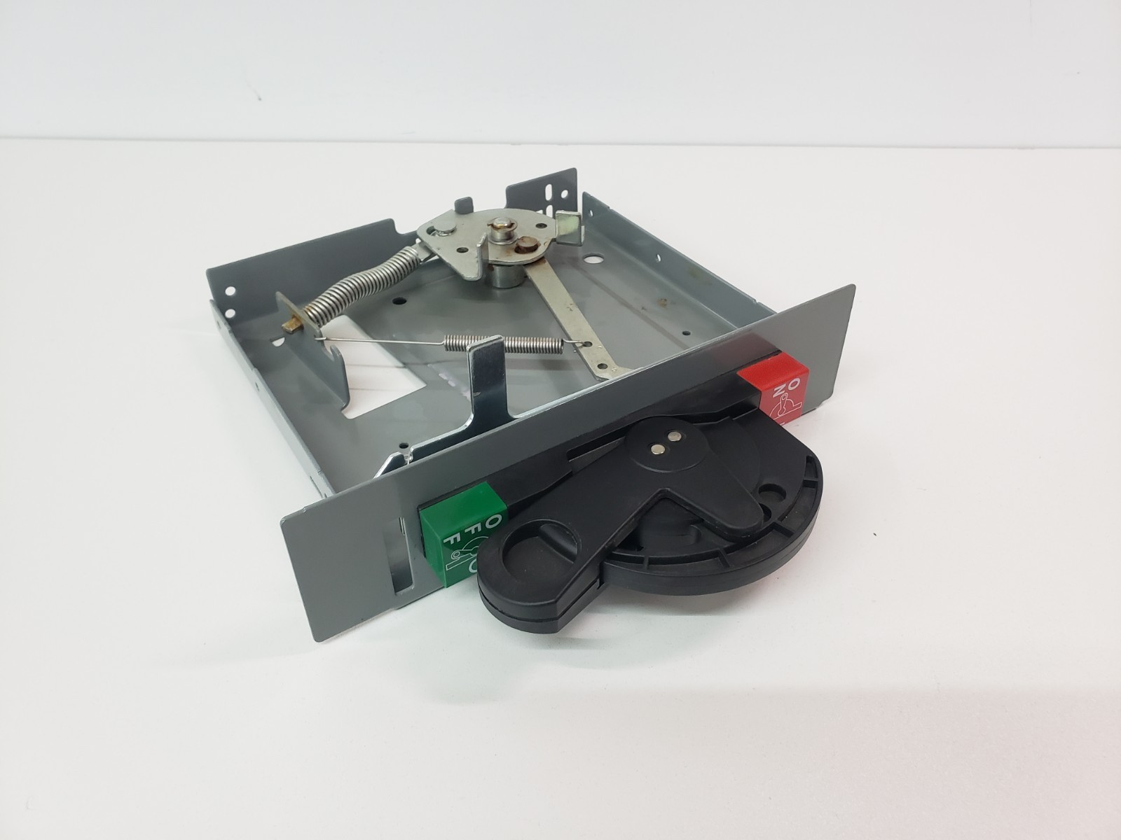 UNUSED - Allen-Bradley 2100 MCC Disconnect Lever Switch Mechanism