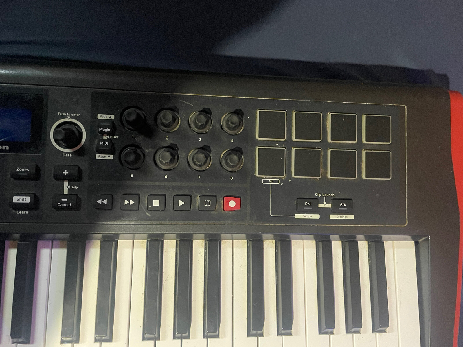 Novation Impulse 49 USB MIDI controller W/ MIDI Cords