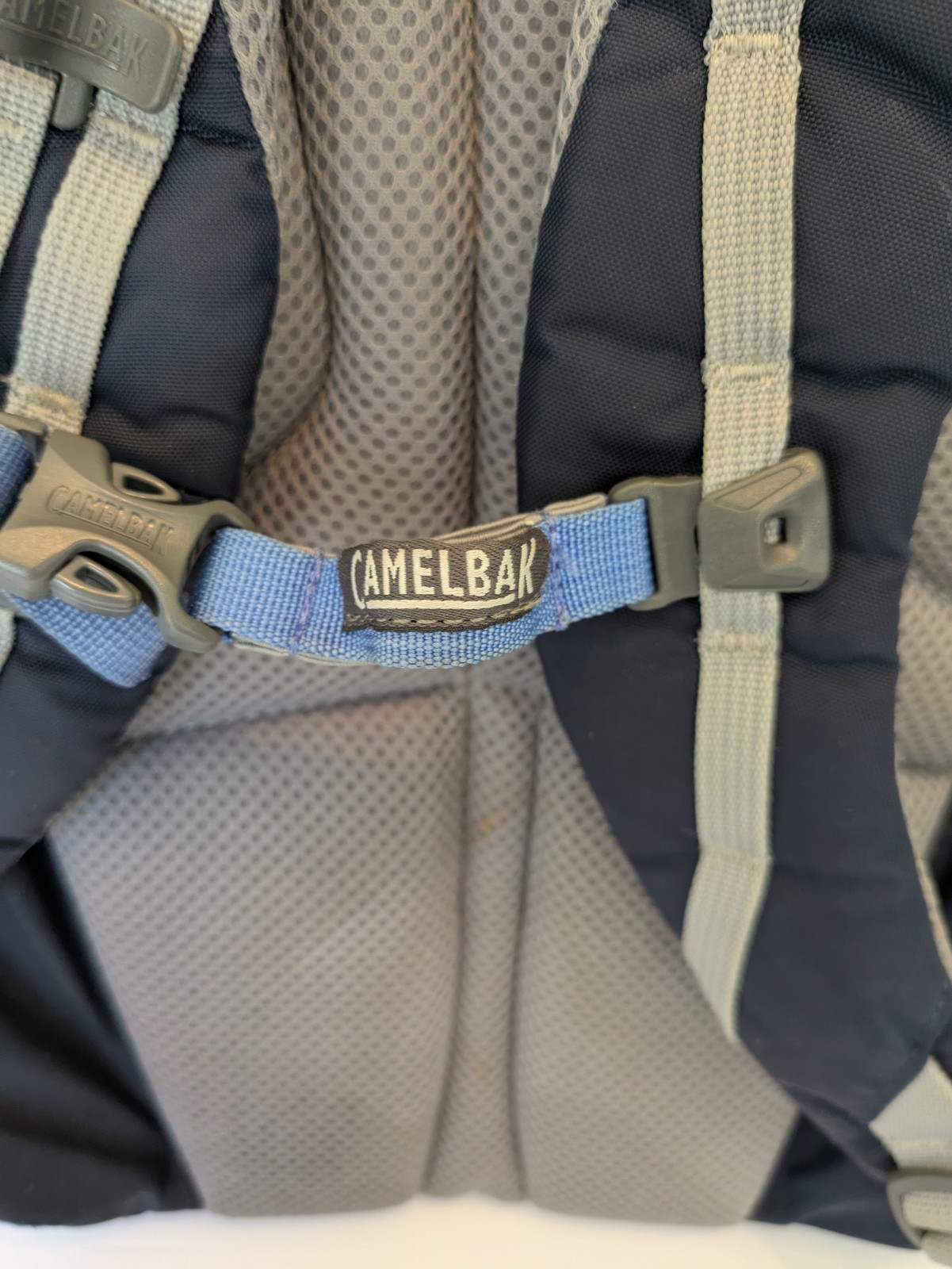 Camelbak Day Star 16 Hydration Backpack, NO hydration bladder Mesh Back Hiking