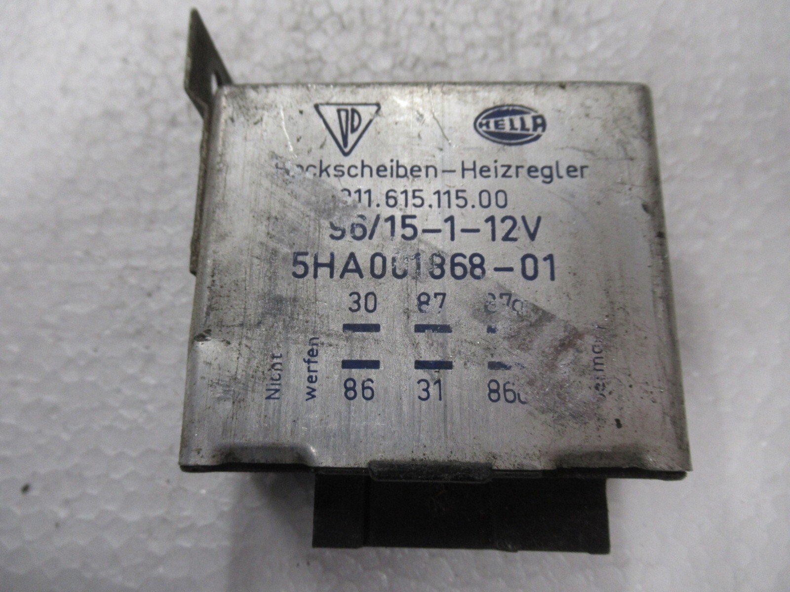 Porsche 911 / 964 Rear Defroster Relay HELLA  911 615 115 00