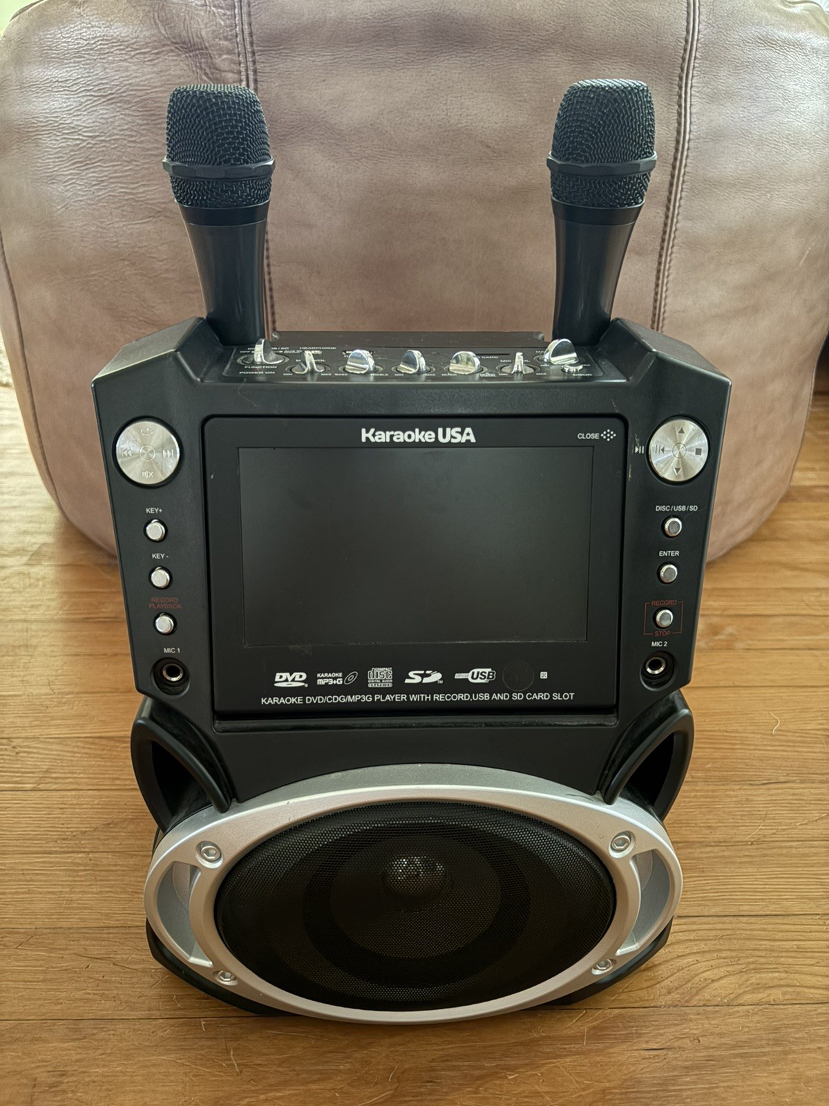 Karaoke USA Model GF829 Black Bluetooth Compact Media Player Not Tested