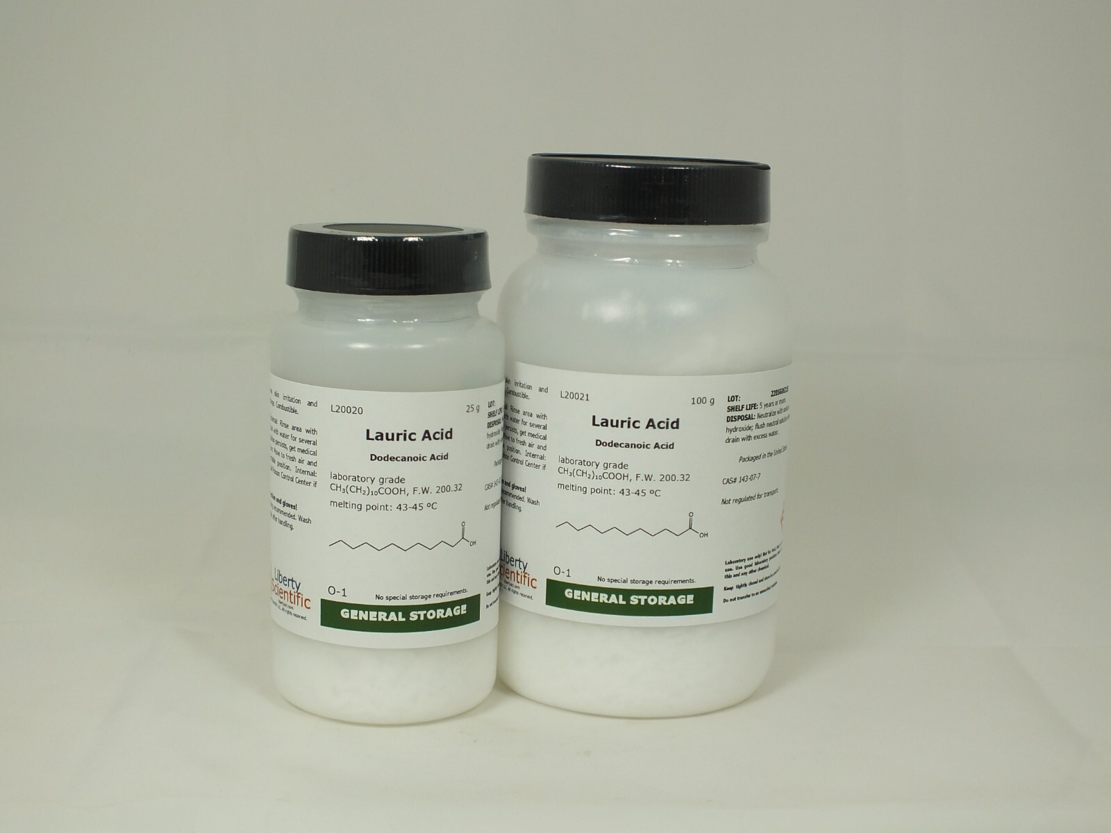 Lauric Acid, laboratory grade, 25-100 g