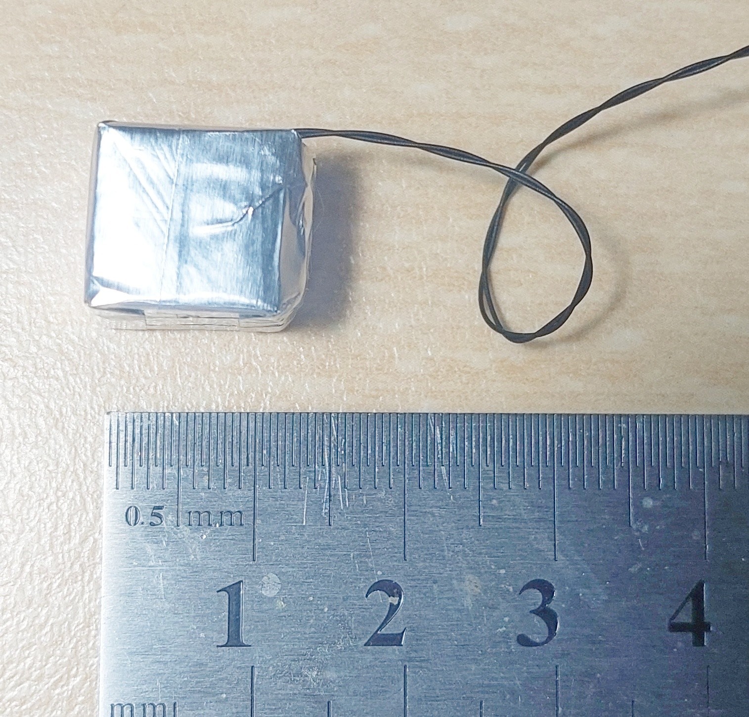 GAGG HR Gamma Detector 10*10*10 mm+SiPM. FWHM 4.9%@662 keV Nice For Spectrometry