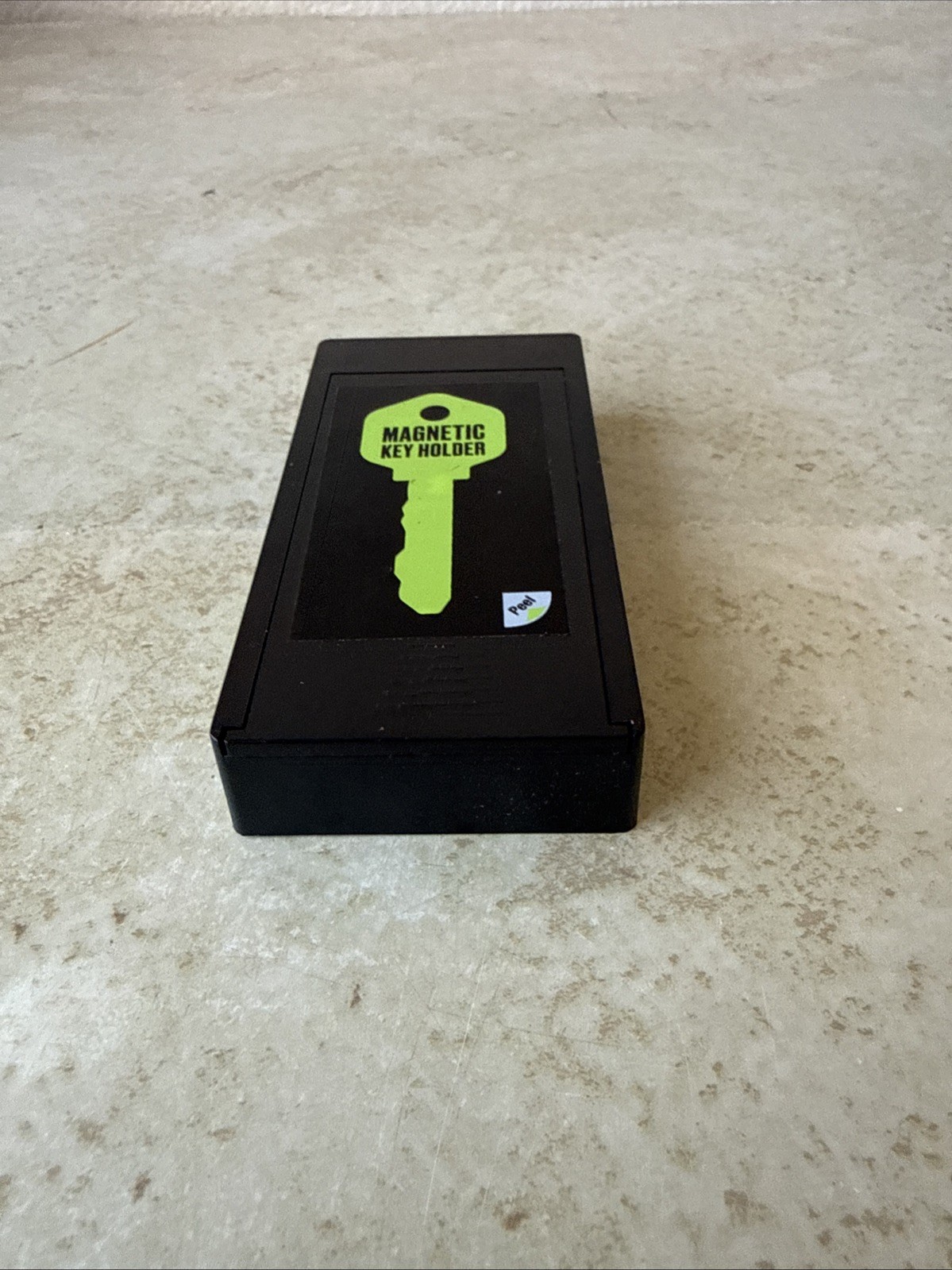 Large Plastic Magnetic Key Case