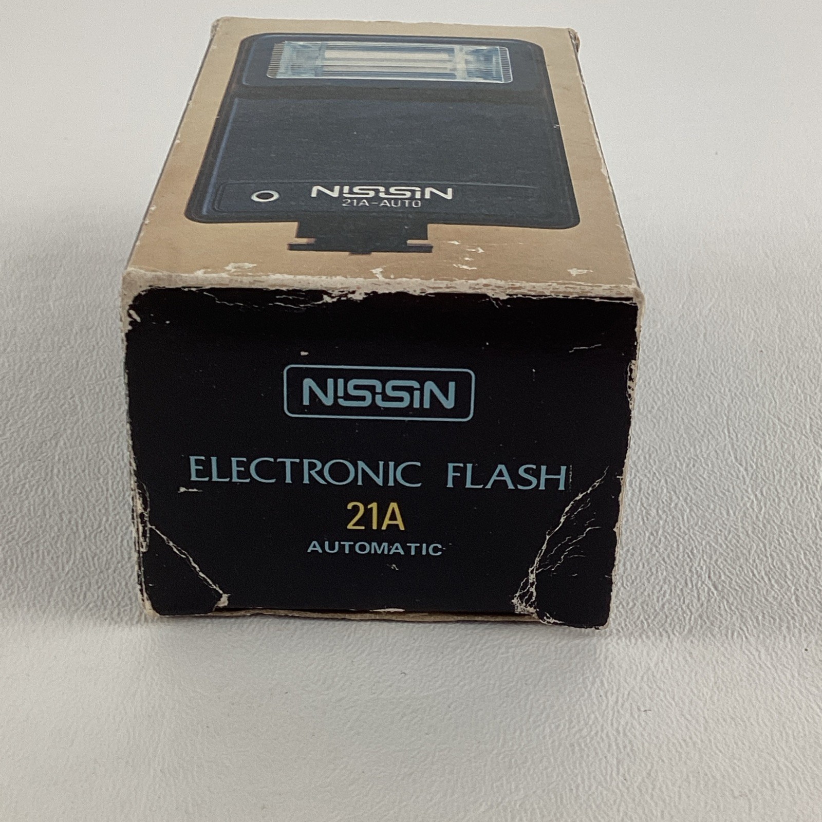 Nissin 21A-Automatic Electronic Flash Camera Accessory Shoe Mount Mint in Box