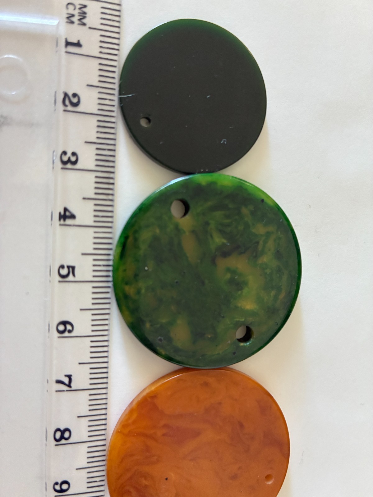 Assorted genuine Bakelite discs – solid and marbled, button, earrings, vintage