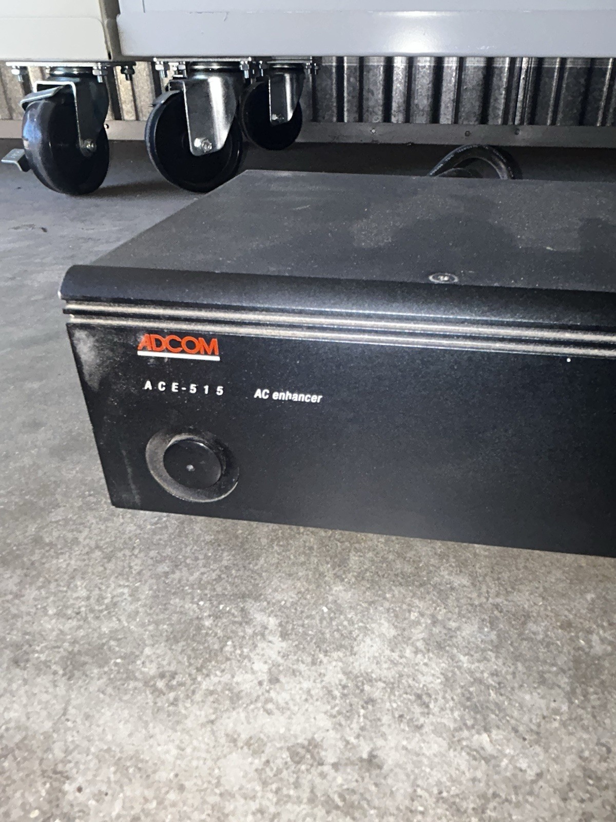 ADCOM Model ACE-515 AC Enhancer/Surge Protector