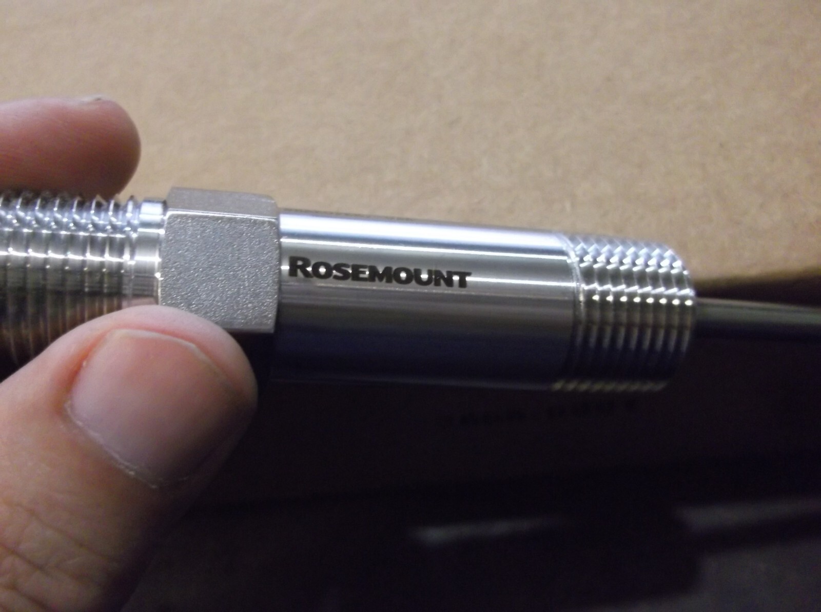 NIB ROSEMOUNT 214CRTSMB1S4E0102WA TEMPERATURE SENSOR (QQ6)