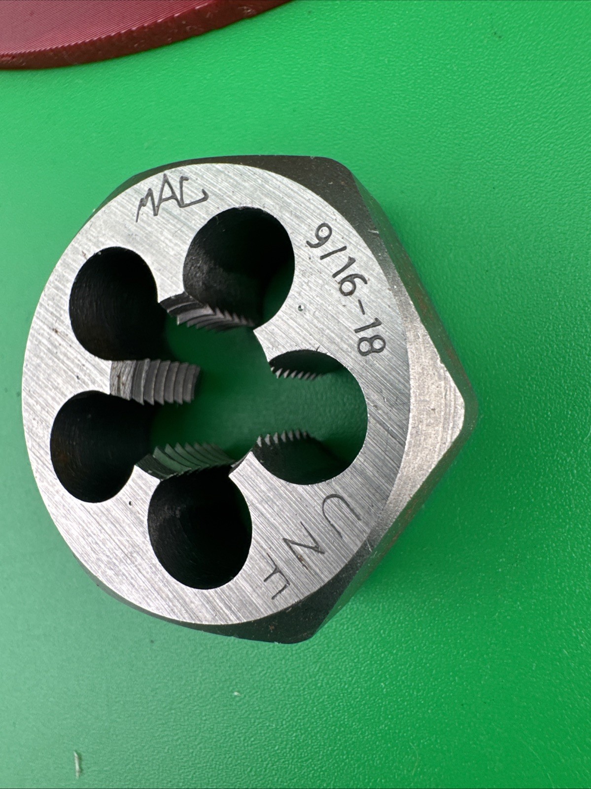 Mac Tools 6849DIA SAE Hexagonal Die 9/16"-18 NF - 1/7/16" Shank