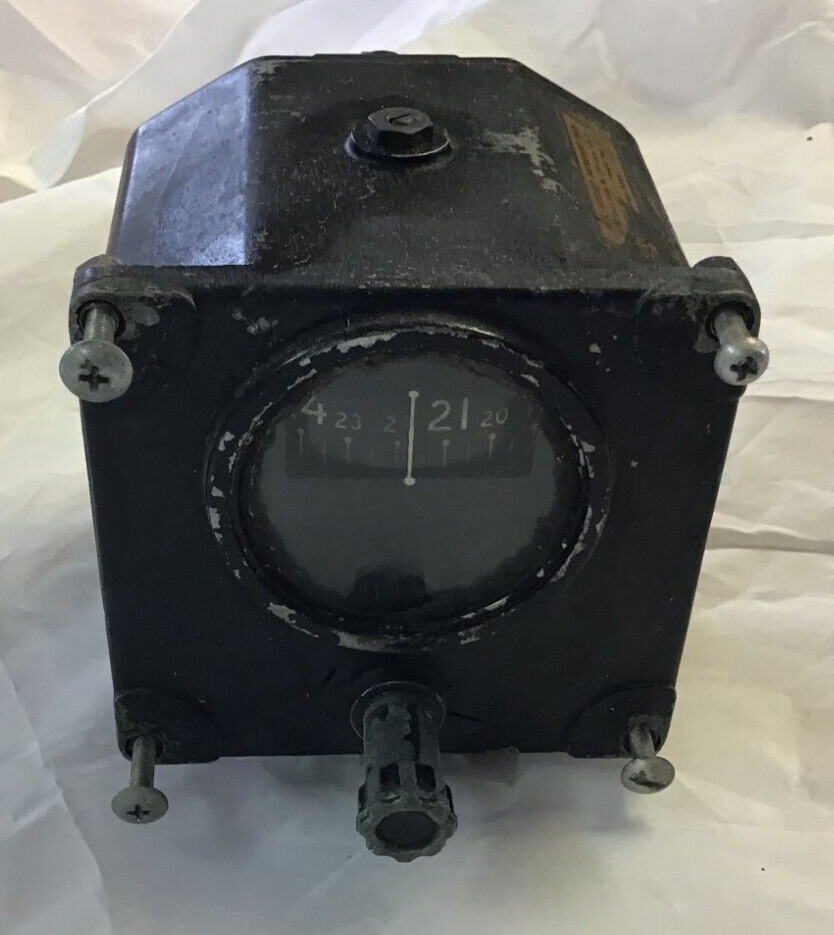 Directional Byro Indicator AN-5735-3 Manufactured for US Government WWII Vintage