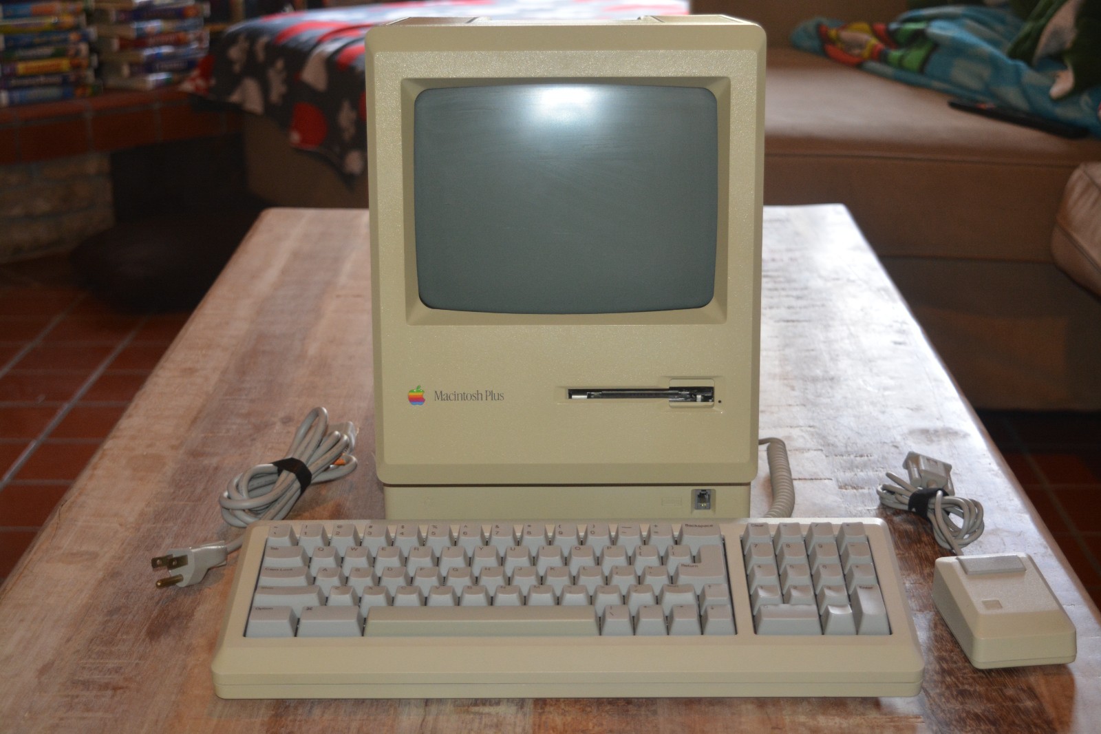 1989 Apple Macintosh Plus 4Mb Computer M0001A Complete in Box & 100% Refurbished