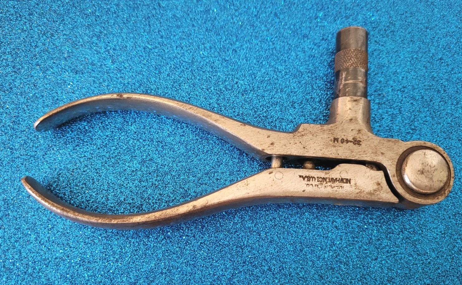 Ideal Mfg Co 32-40 M Nutcracker Style Reloading Tool