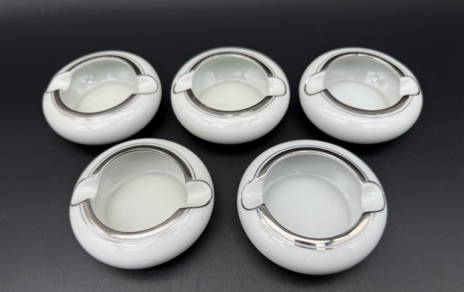 VTG MCM Fukagawa Arita Set Of 5 Porcelain/Platinum Ashtrays/Chopstick Rests