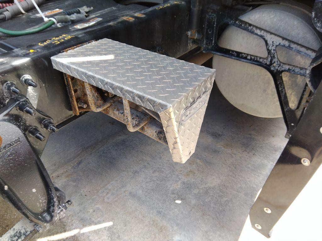 Replaces 2020 FREIGHTLINER CASCADIA 126 CHAIN HANGER ,  MN