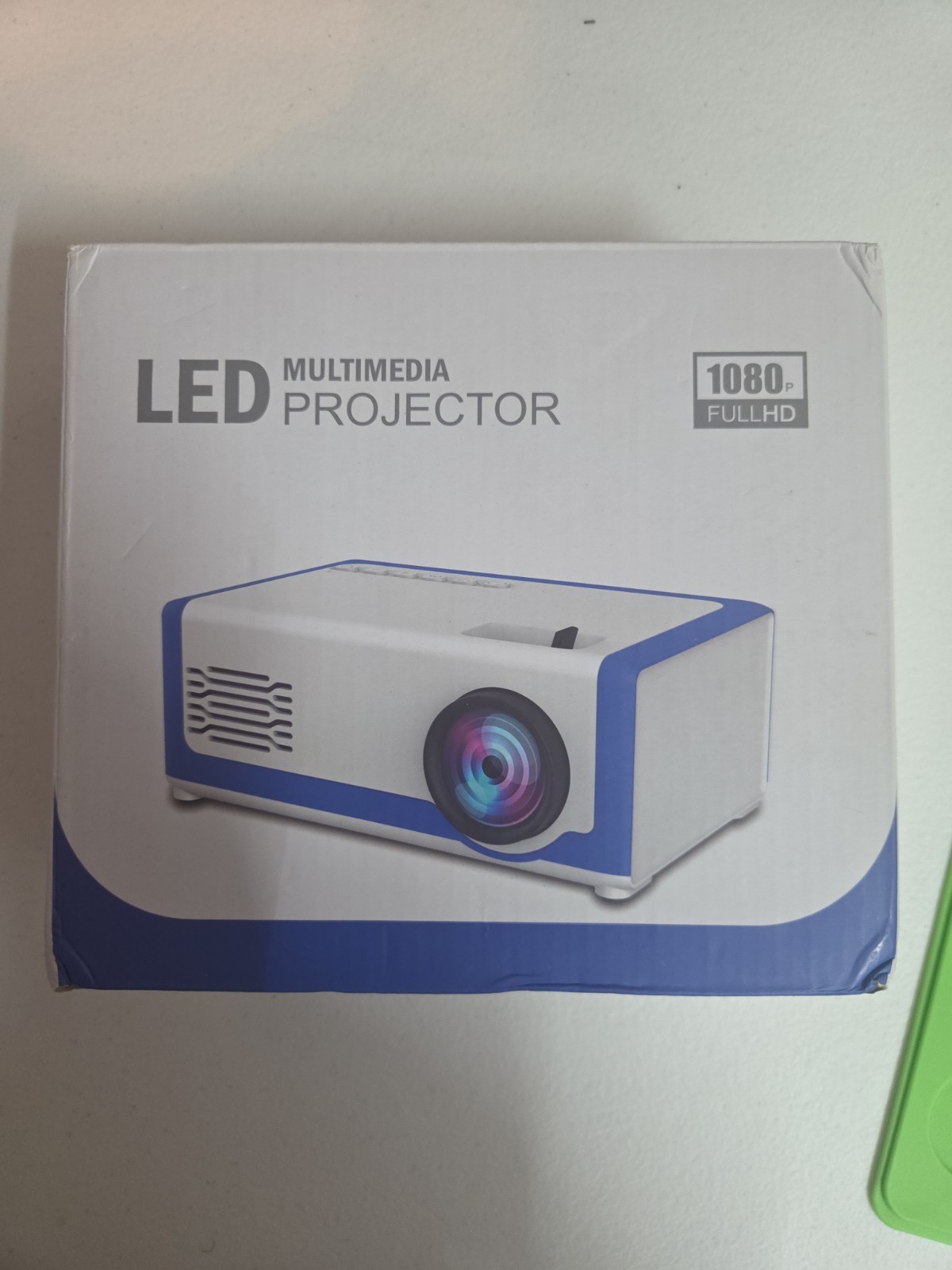 generic multimedia projector