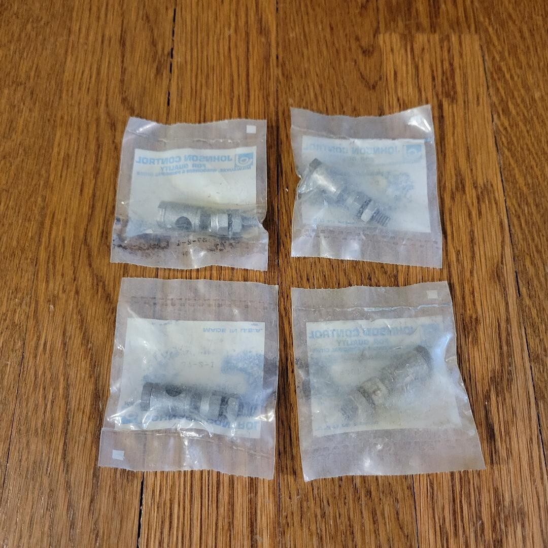 (4) Johnson Controls Ball Joints, D-251-6008, for Damper Crankarm & Linkage,