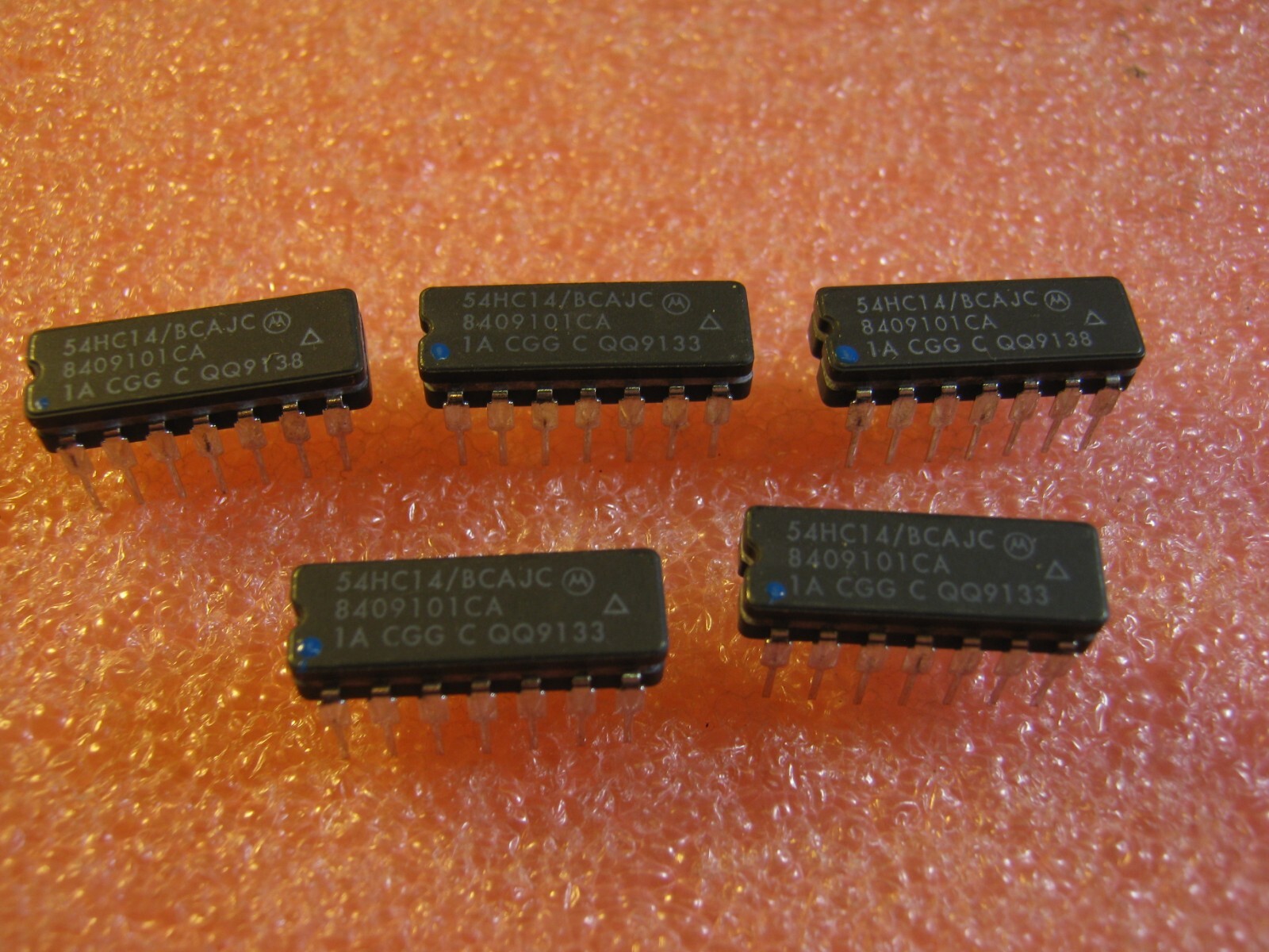 54HC14BCAJC Lot of 5 NOS from Motorola (CGG) No International Shipping