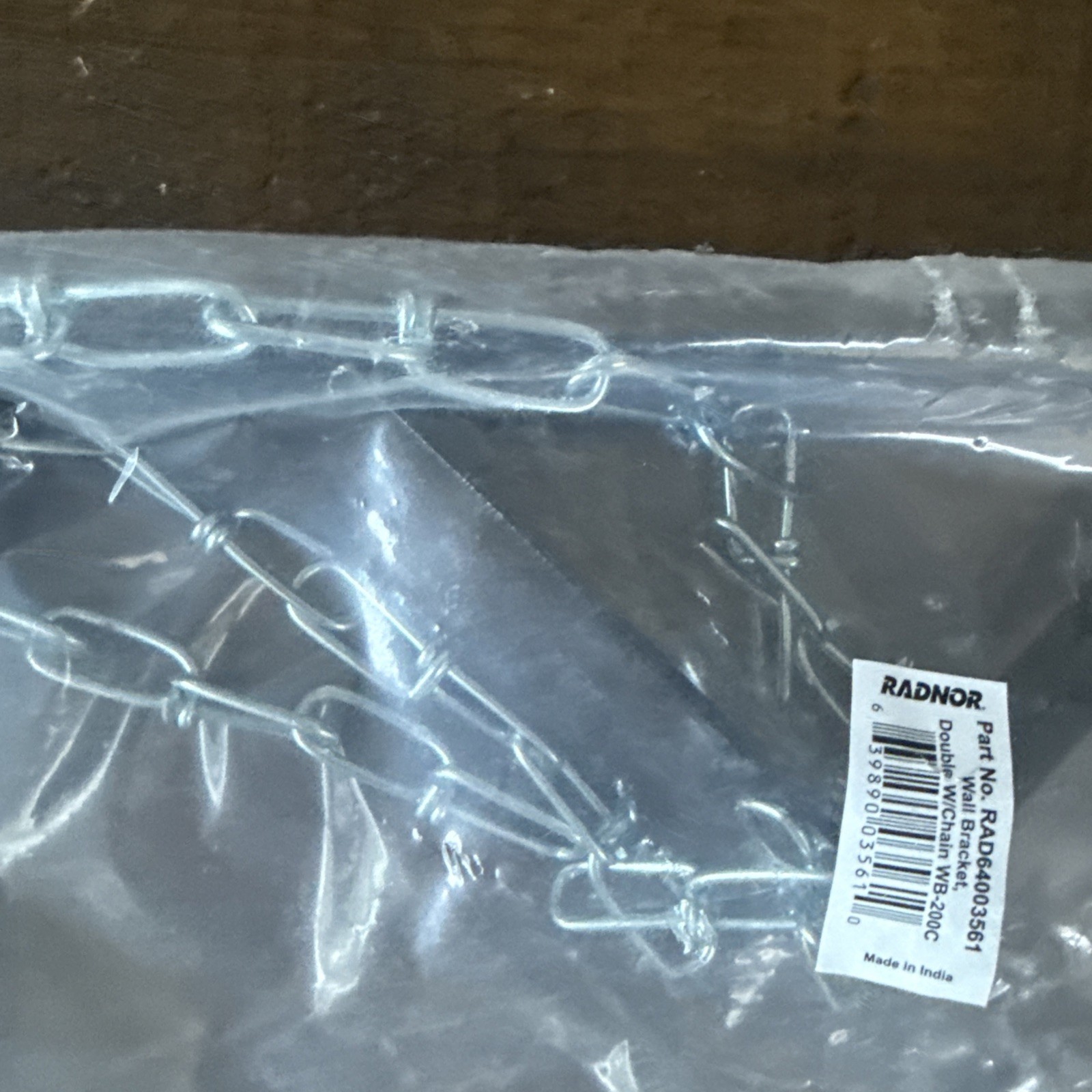 Radnor Double Wall Bracket With Chains WB-200C