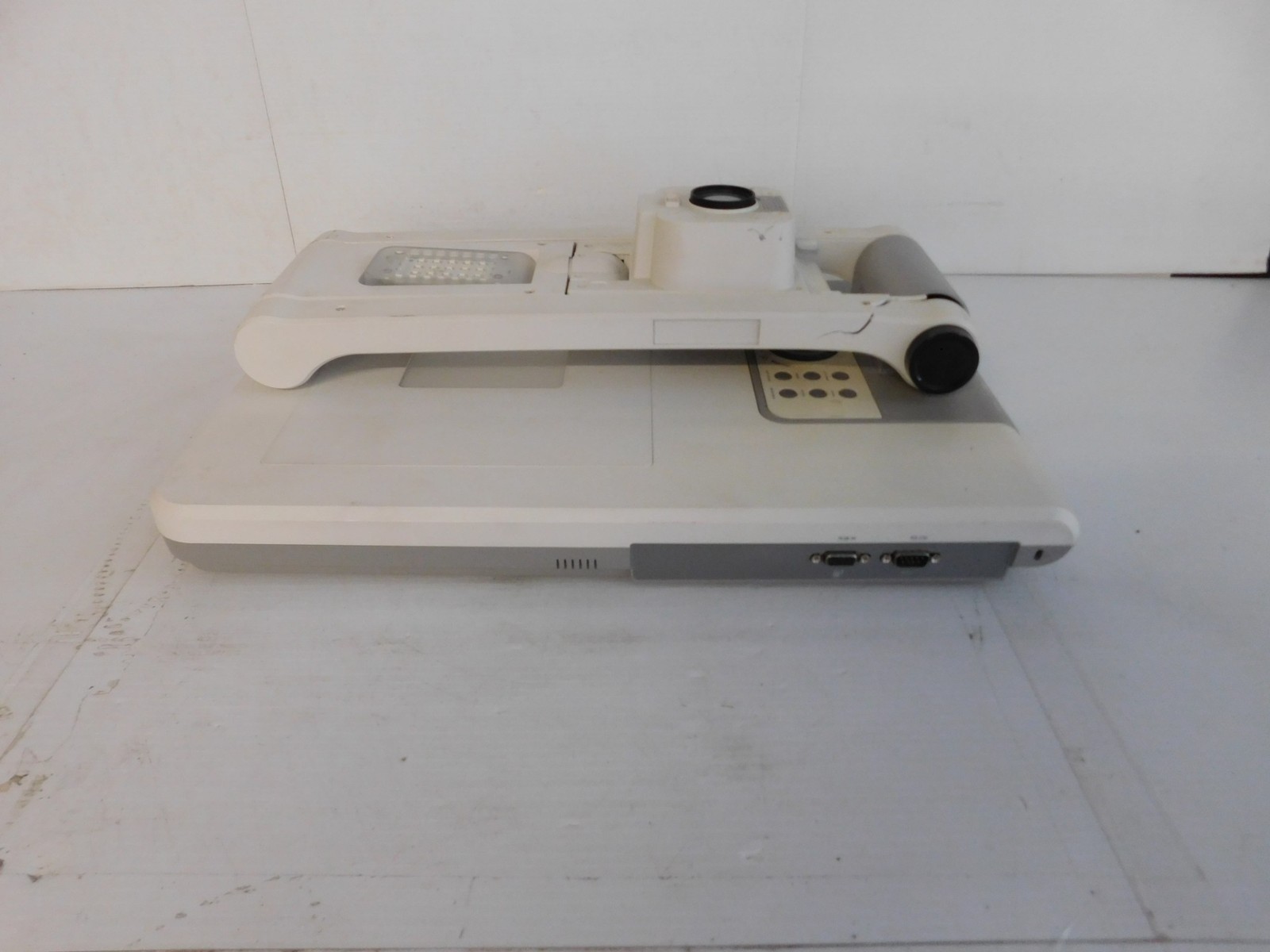 ^^ AVERMEDIA AVERVISION PROJECTOR (PLM91)