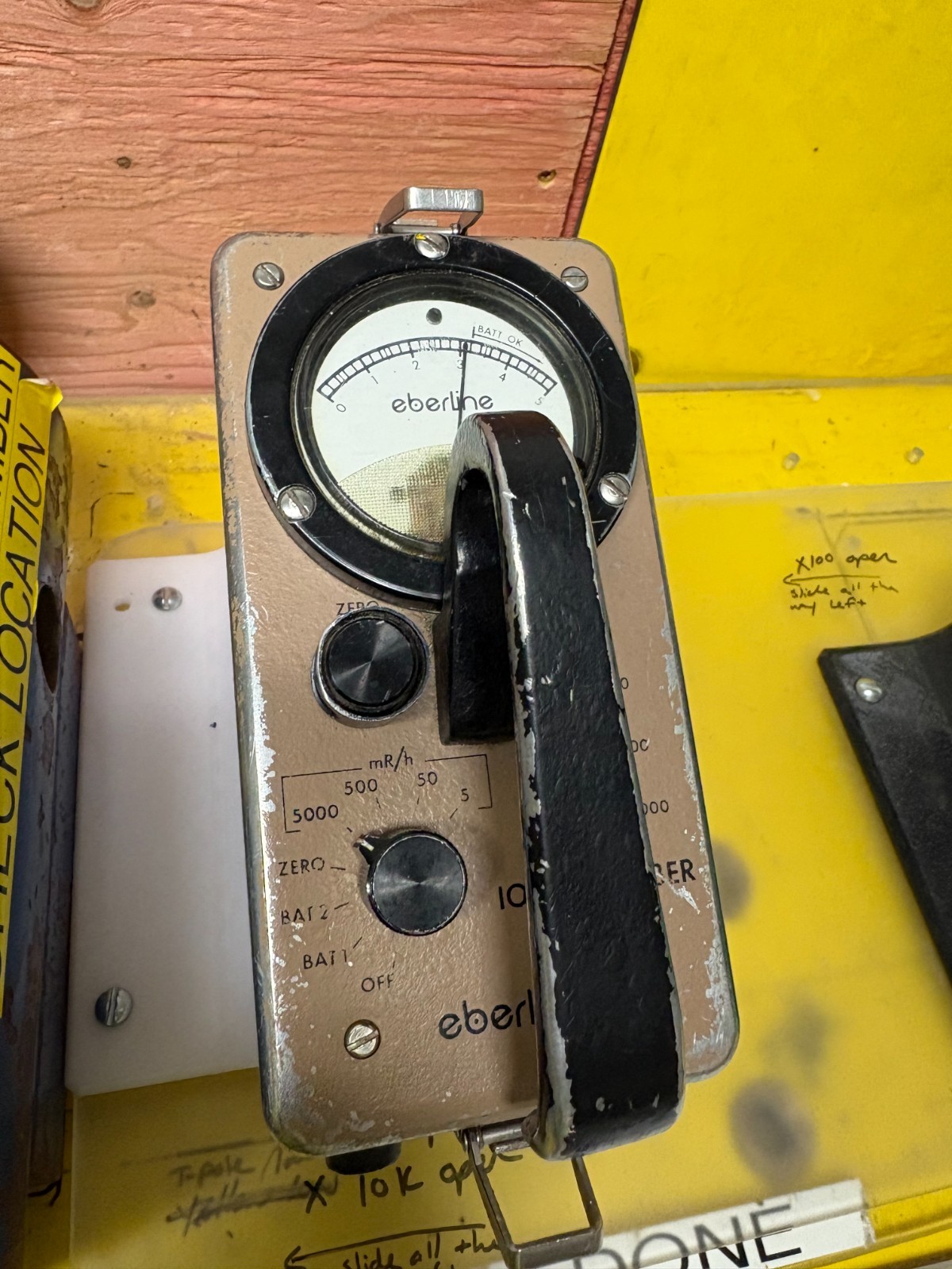 Eberline RO-2 Radiation Survey Meter