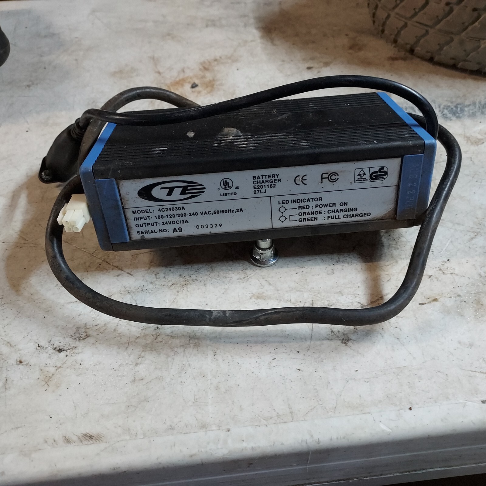 CTE 4C24030A On Board Battery Charger 24 VDC 3A for Pronto M51 SureStep