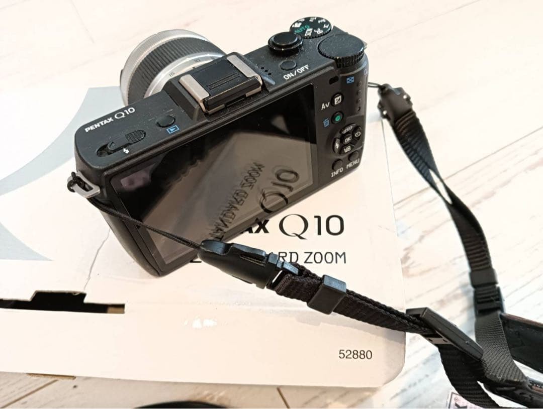 PENTAX Mirrorless Camera with Charger Excellent Condition No Accessories