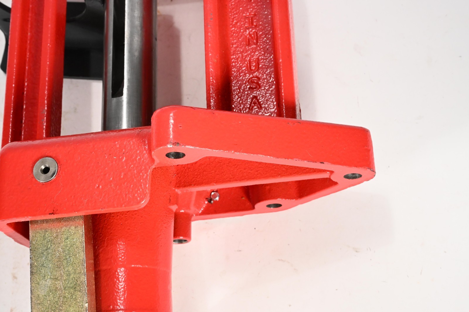Lee Precision Classic Cast Press - Red