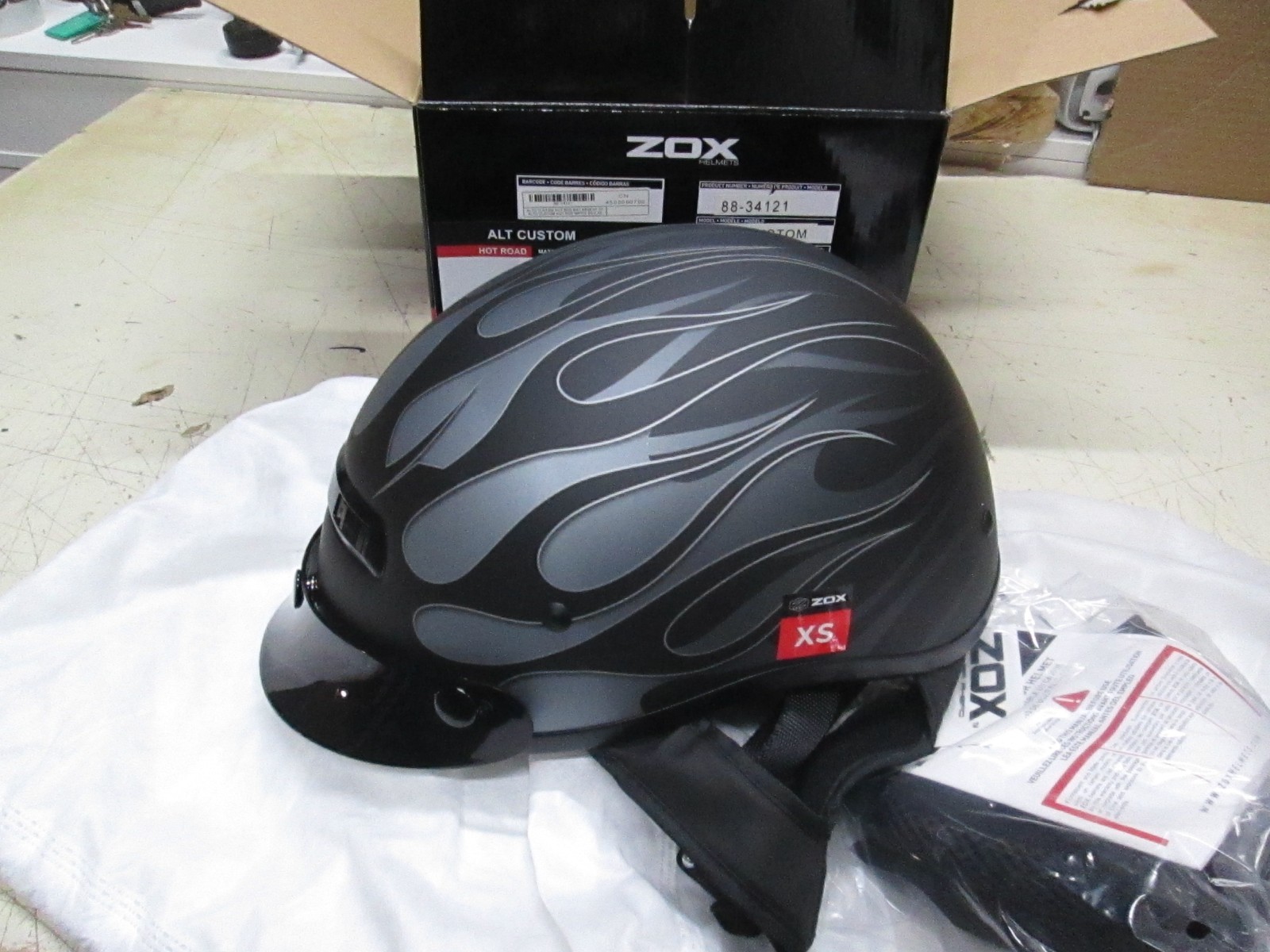 ZOX MOTORCYCLE HELMET - SHORTY OPENFACE - DOT - MATTE BLK/SILVER FLAMES - XS