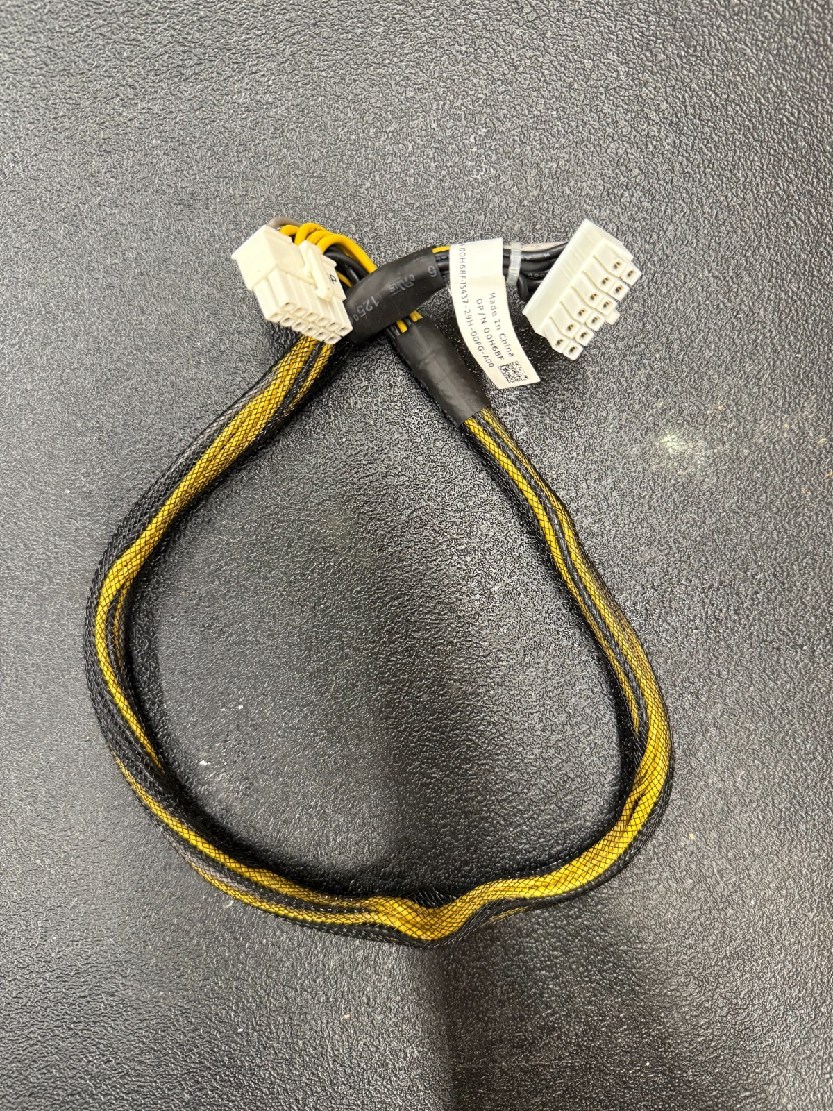 Dell (00H68F) Backplane Power Cable 12 Pin For T620