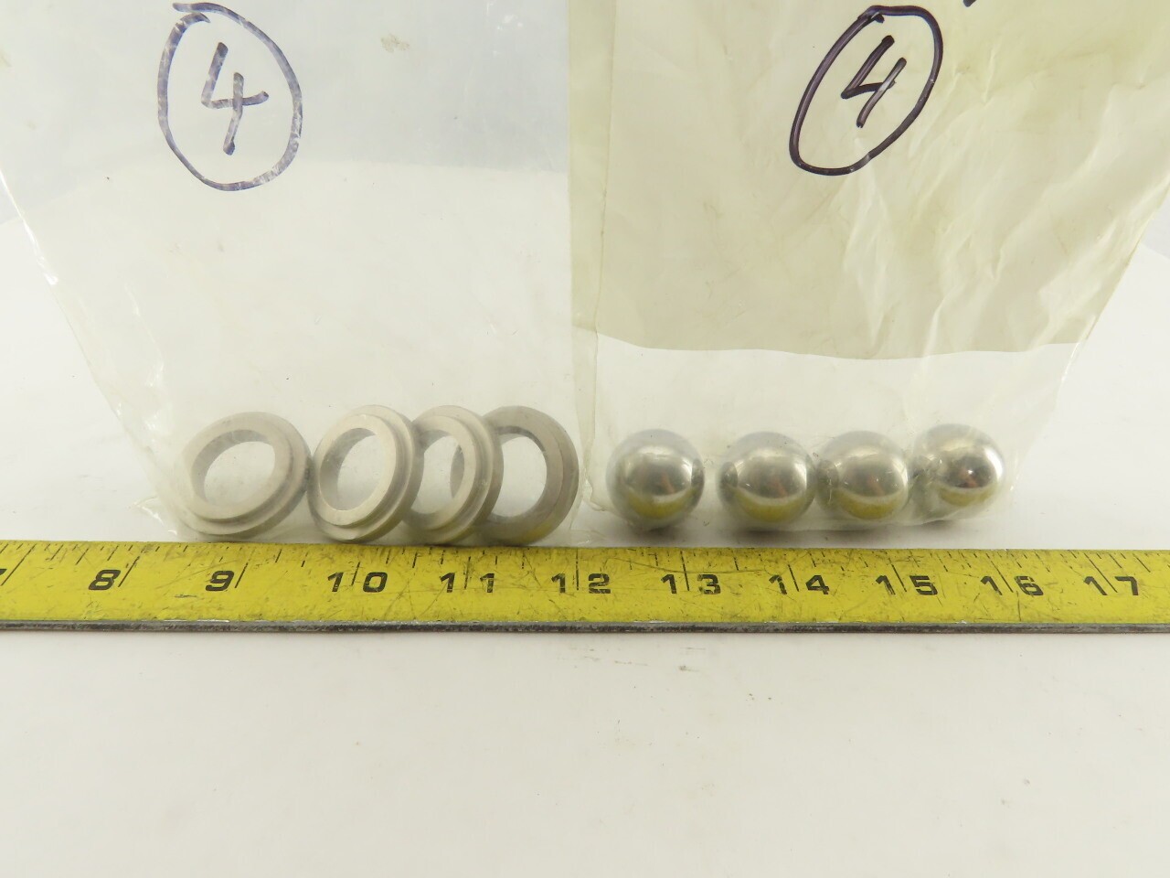 Armour Spray Systems 5523 5522 1" Diaphragm Pump Metal Valve Balls Seats Lot/ 8