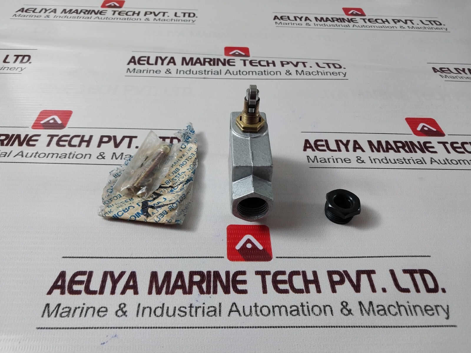 Hyundai E1Z4P2K1 Micro Switch, HX50AFH01