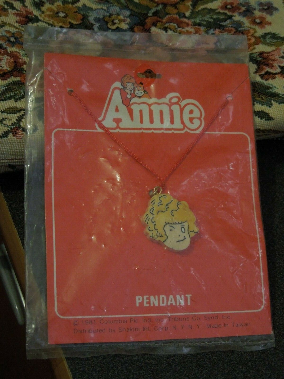 LITTLE ORPHAN ANNIE~1981 Shalom~Pendant~Annie~Cord  Jewelry~NEW MOC *S