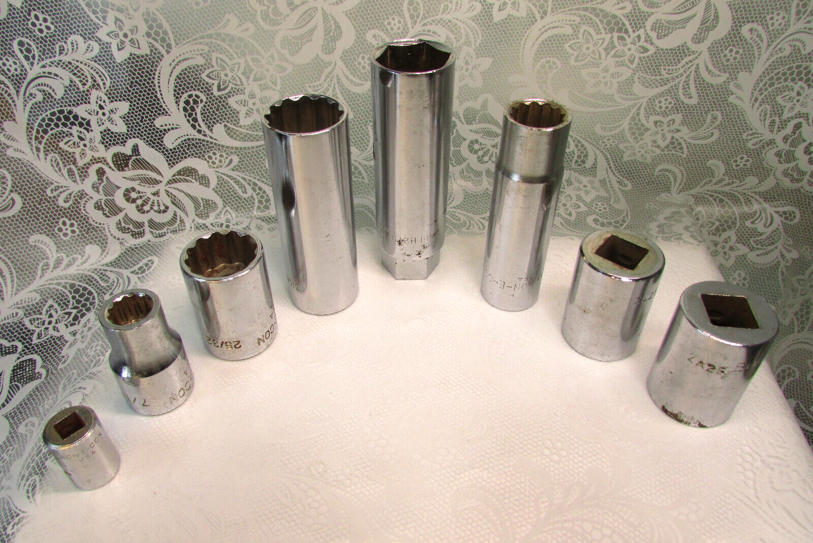 VINTAGE Lot of BON-E-CON SOCKETS: ZVS10, ZA14, ZA25, ZAL26, ZAELH27R, ZAL18 USA
