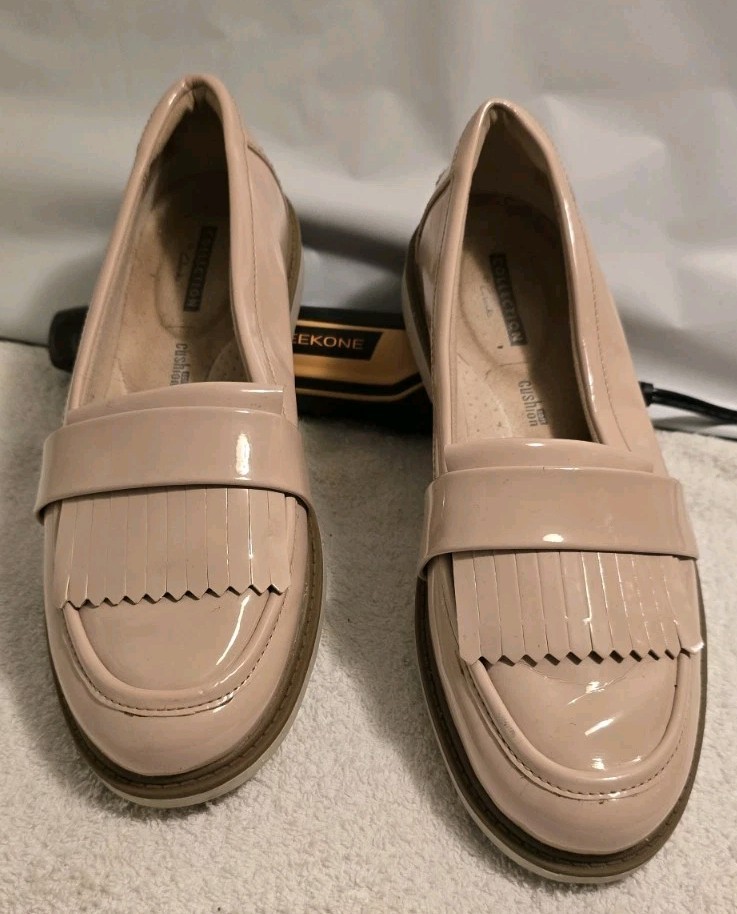 Collections by Clarks Raisie Theresa soft cushion loafer in Dusty Pink size 8