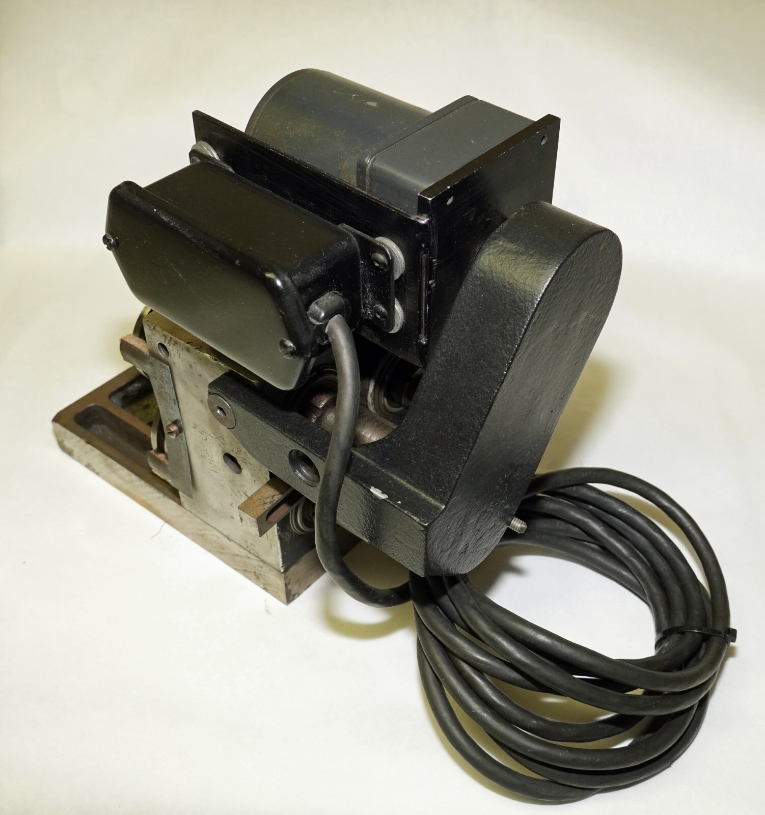 St. Mary Type Roll Spin - Motorized Grinding Fixture - Punch Pin