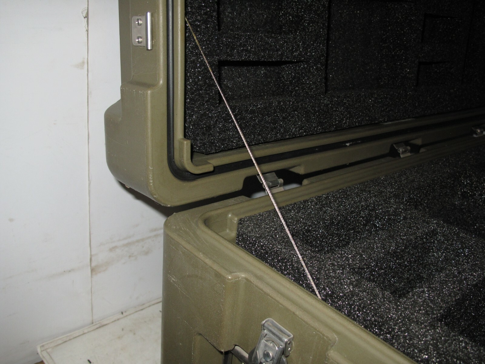 ECS Loadmaster Roto Molded Plastic Hard Case 34x25x17 Hard Equipment