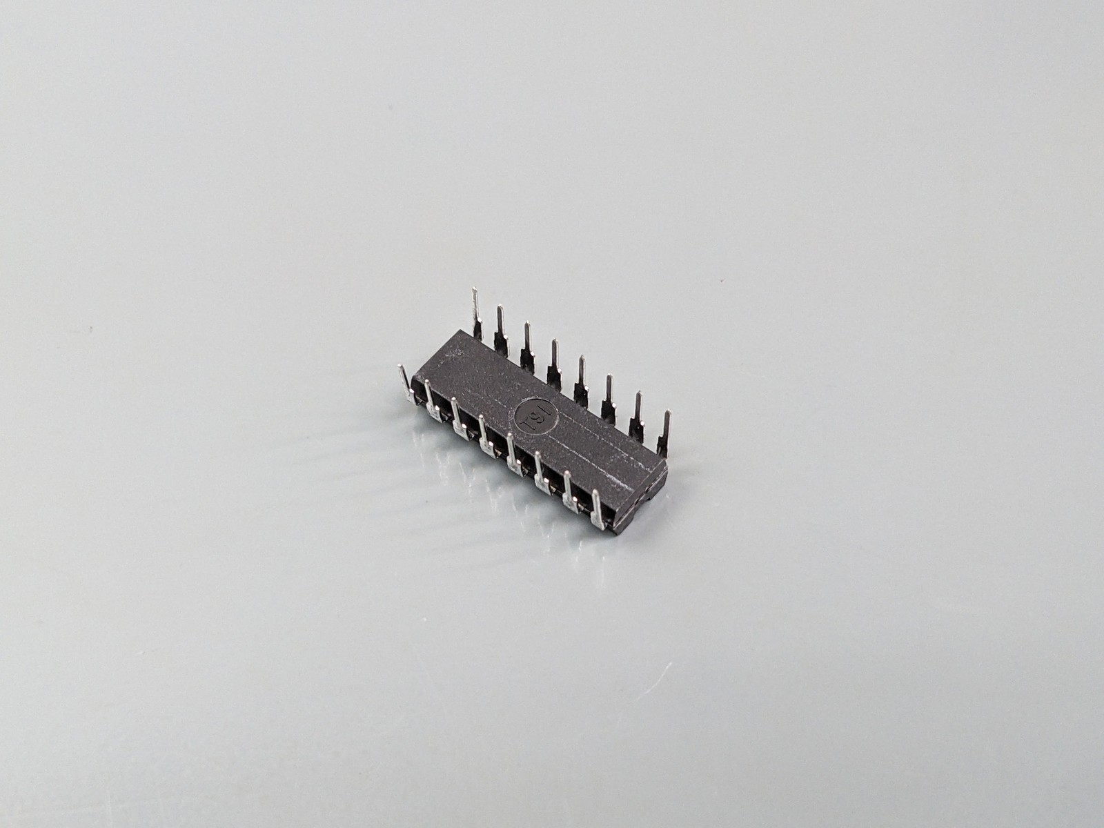 (10) SN74LS379 IC 4-Bit Register ICs, Clock Enable, Comp Outputs, TI, NOS