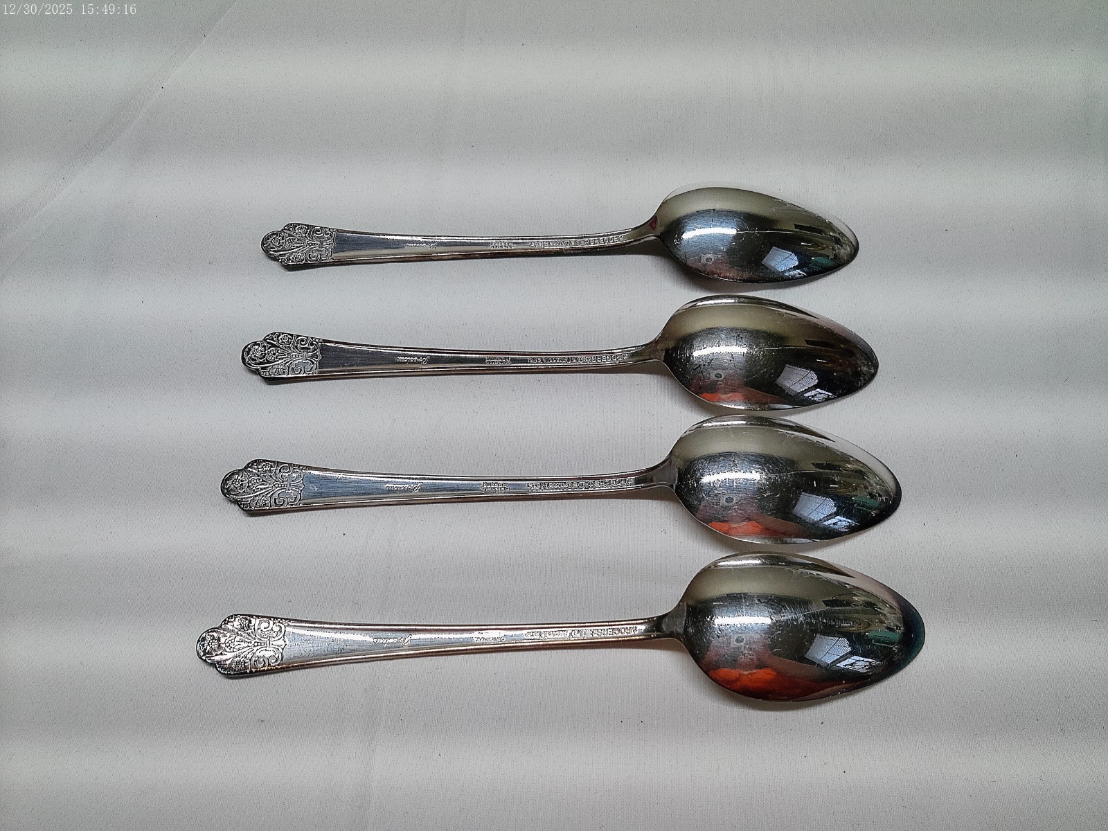 4 Rogers Deluxe Silverplate Precious Pattern Place/Table Spoons 7-3/8" Long