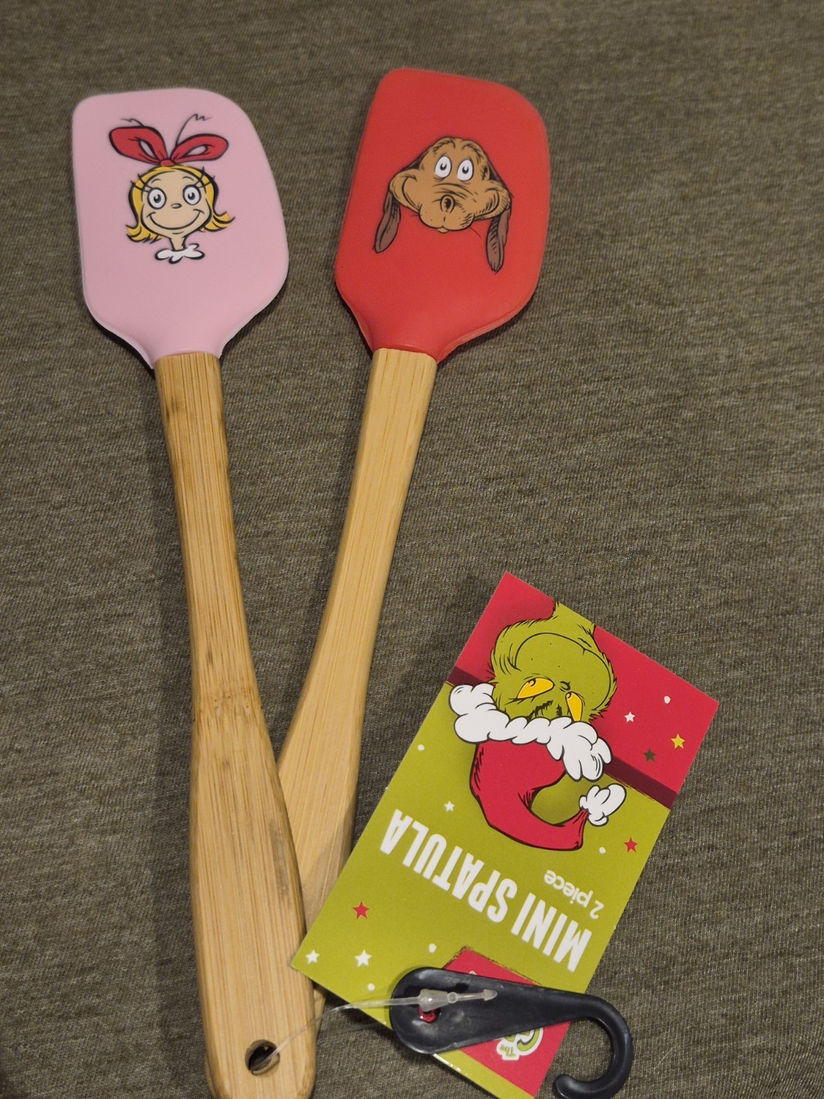 Set Of 2 NWT Grinch Max & Cindy Lou Who Silicone Spatulas Kitchen Pink Girly
