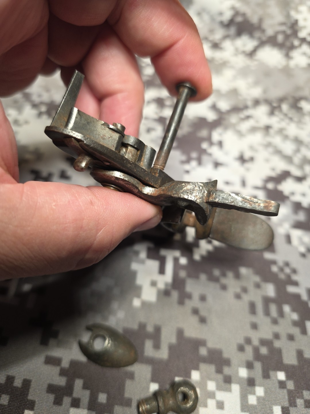 BARNETT BLACK POWDER MUZZLELOADER FLINTLOCK LOCK PISTOL HANDGUN LOCK