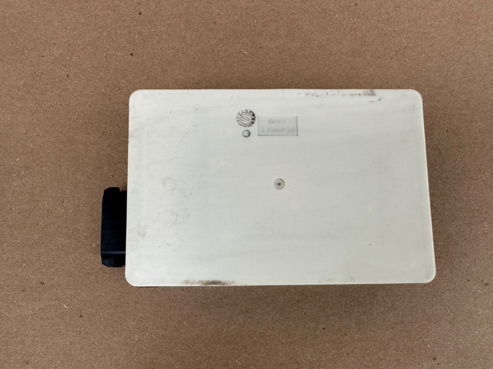12-16 Mercedes W218 CLS550 CLS63 Front Blind Spot Radar Sensor A0009050010