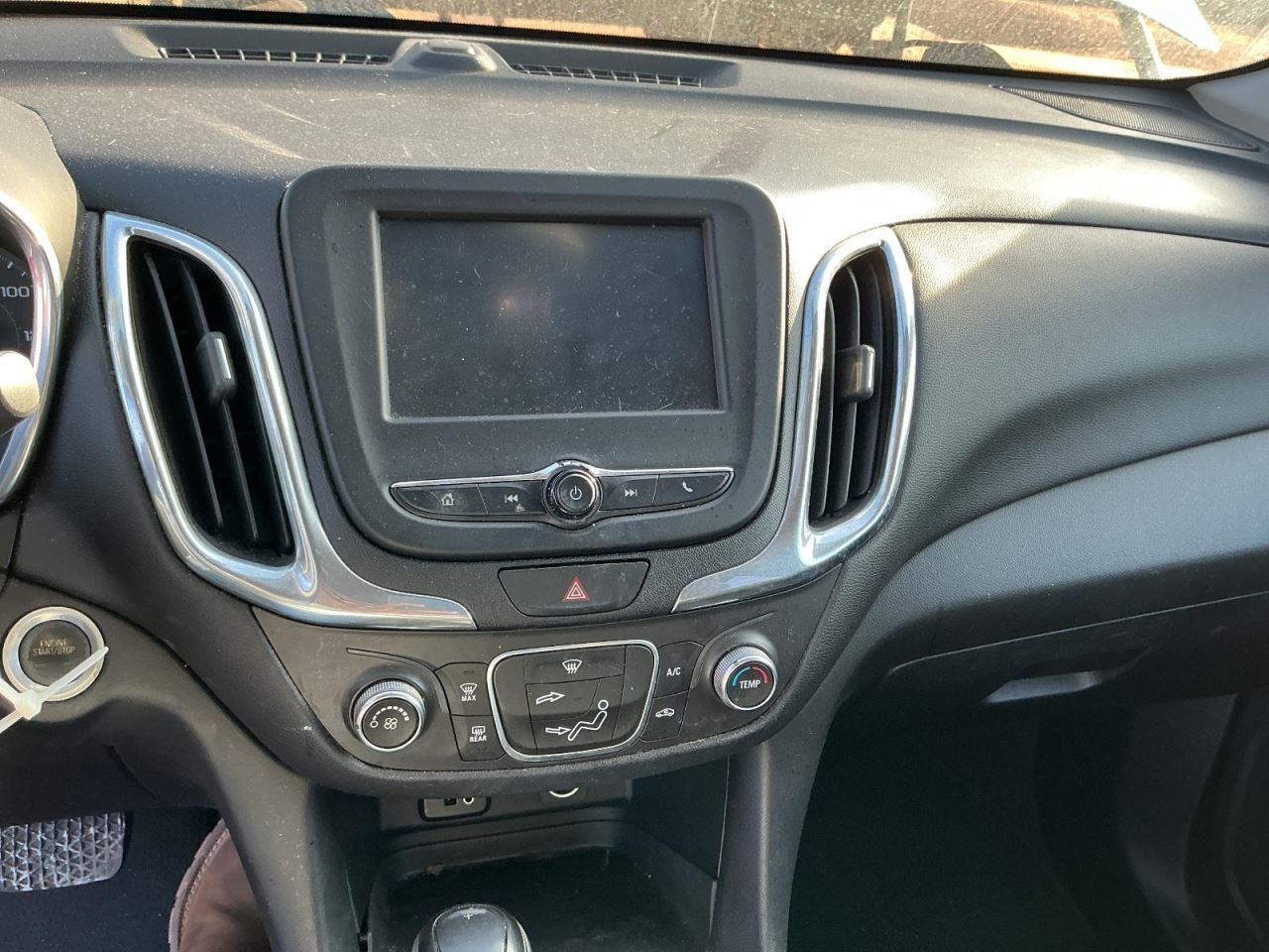 EQUINOX 2018 Glove Box 4920144