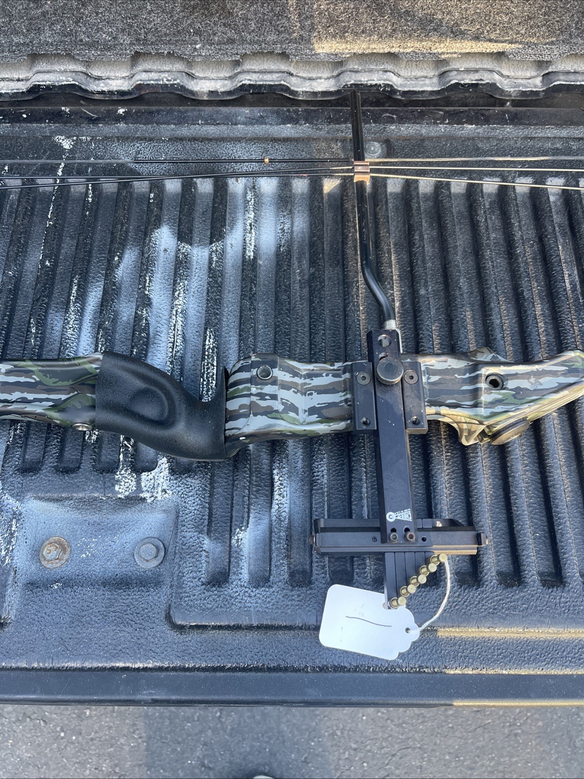 Bear Flare II Compound Bow Camo